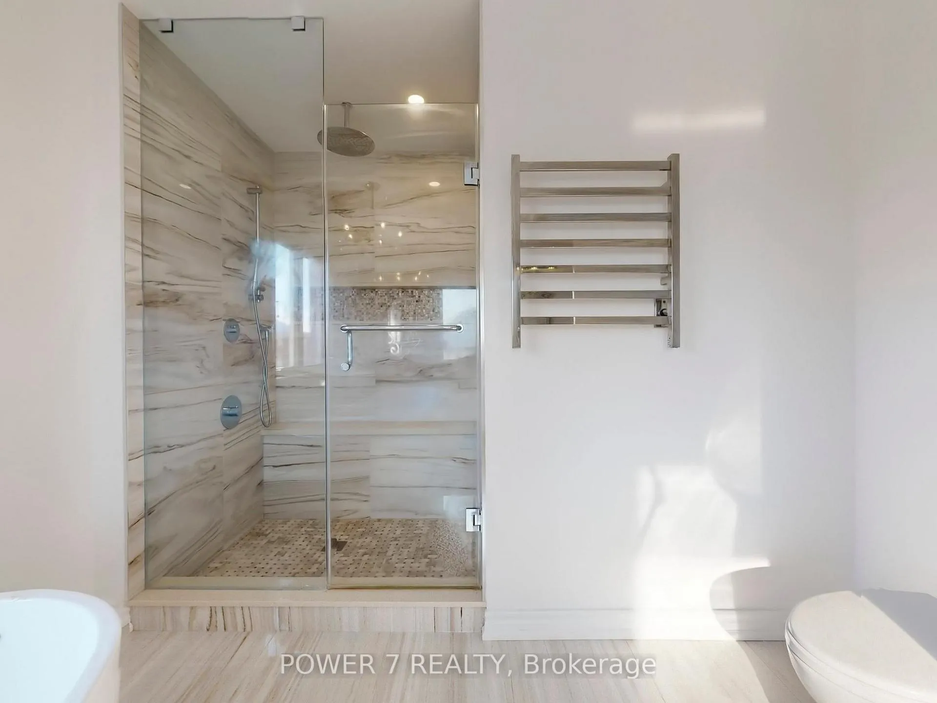 Photo 27 of 3 Demoray Court, Markham, Greensborough — HOMEH
