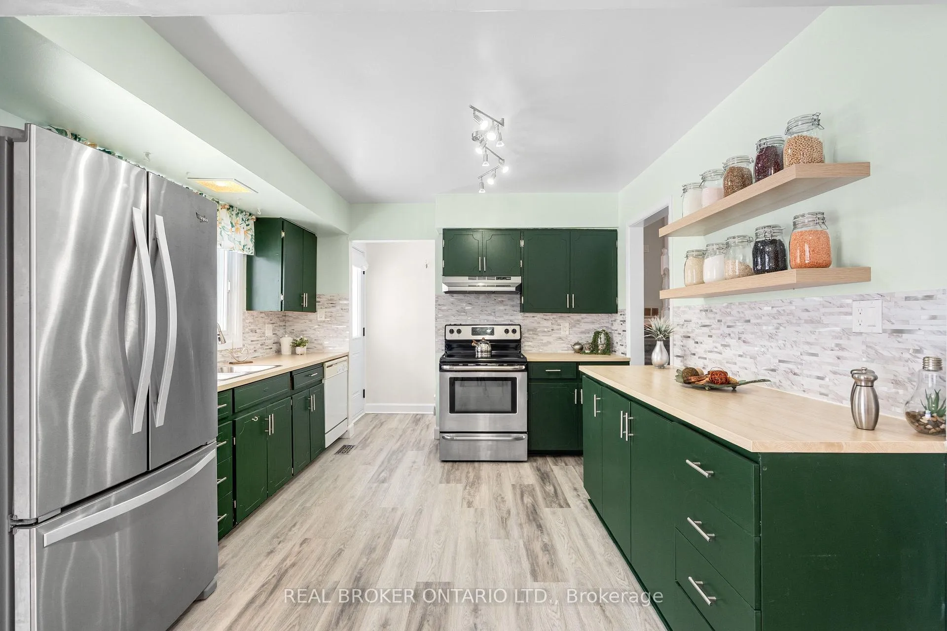 Photo 16 of 50 Neelin Street, Carleton Place — HOMEH