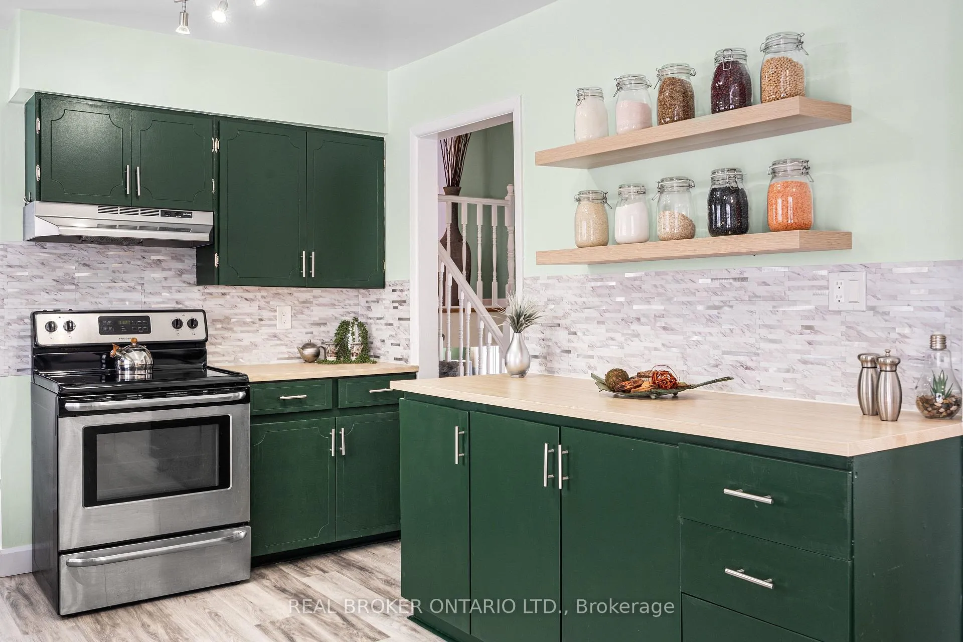 Photo 18 of 50 Neelin Street, Carleton Place — HOMEH
