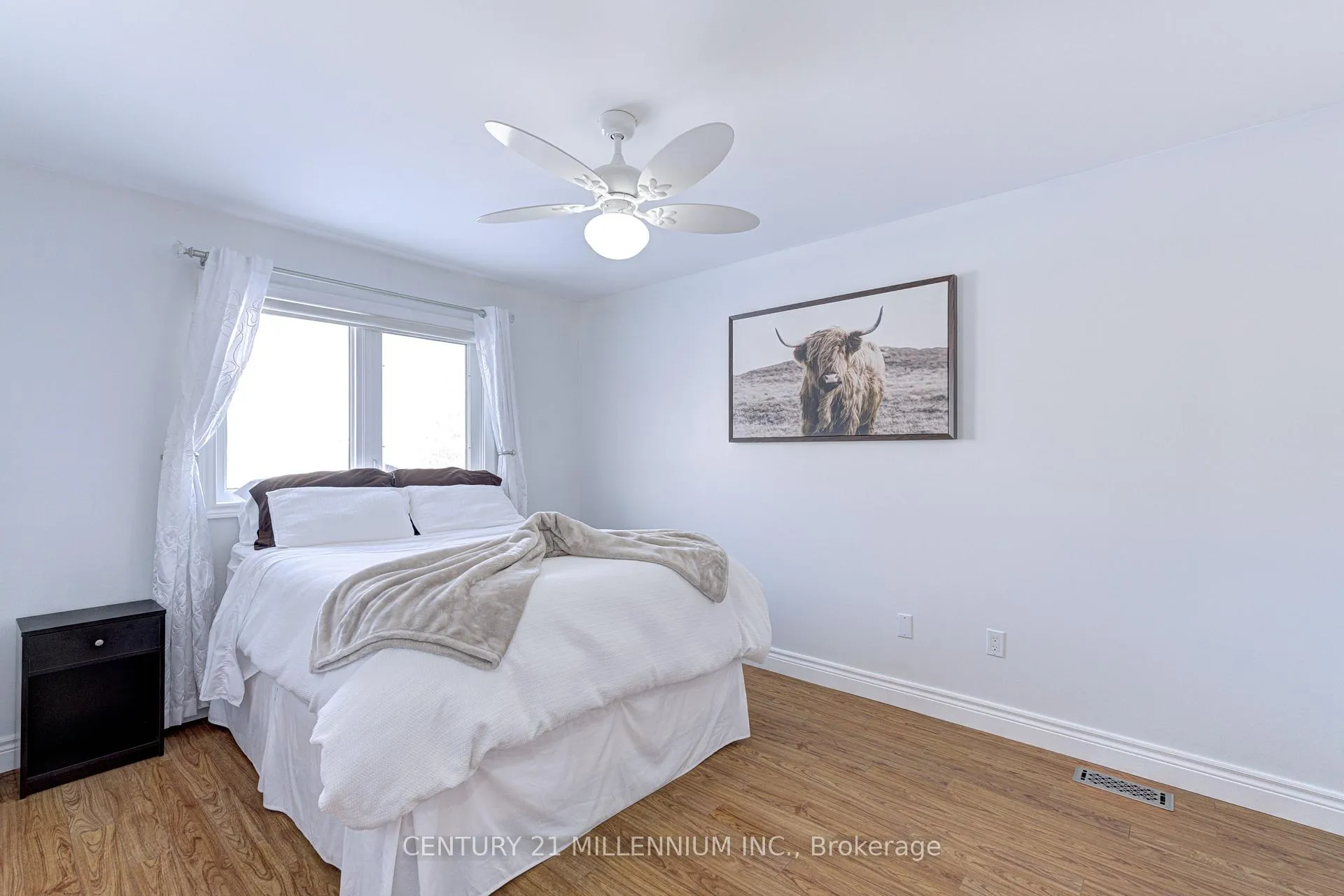 Photo 29 of 88 Eaton Street, Halton Hills, Georgetown — HOMEH