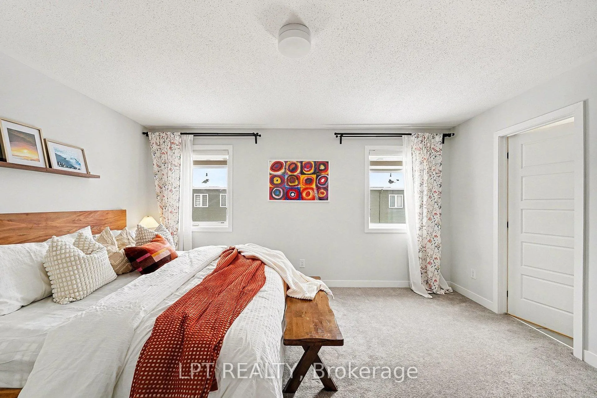 Photo 17 of 2485 Watercolours Way, Ottawa, Barrhaven - Half Moon Bay — HOMEH