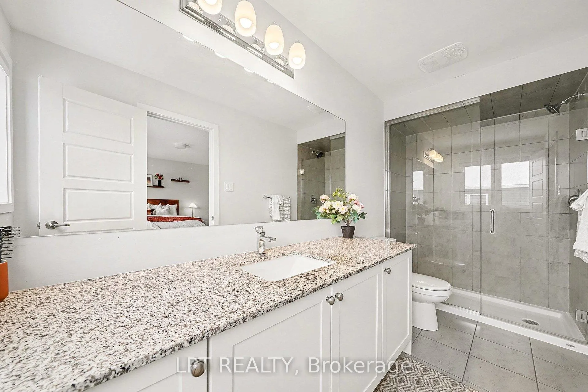Photo 19 of 2485 Watercolours Way, Ottawa, Barrhaven - Half Moon Bay — HOMEH