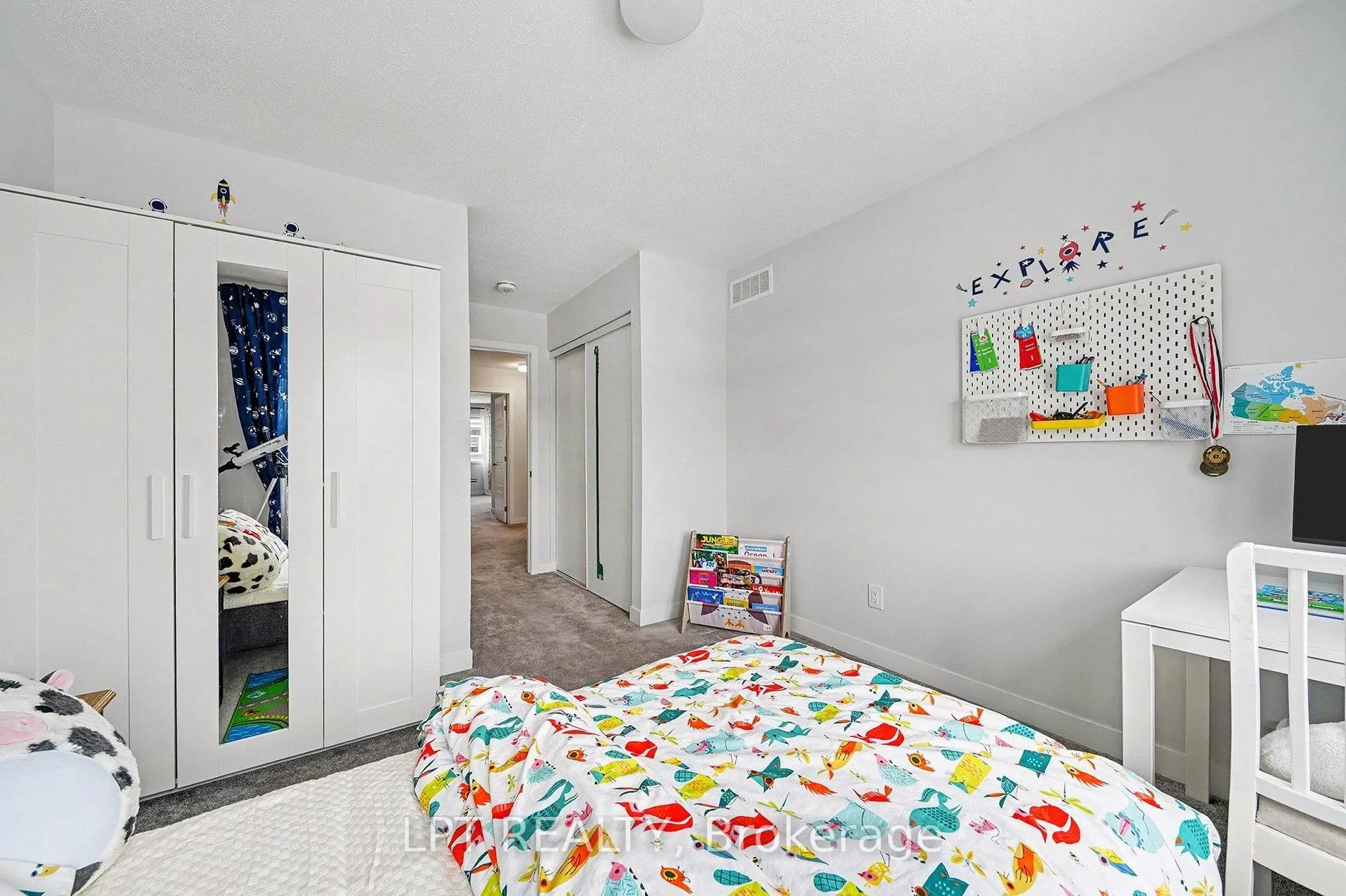 Photo 23 of 2485 Watercolours Way, Ottawa, Barrhaven - Half Moon Bay — HOMEH