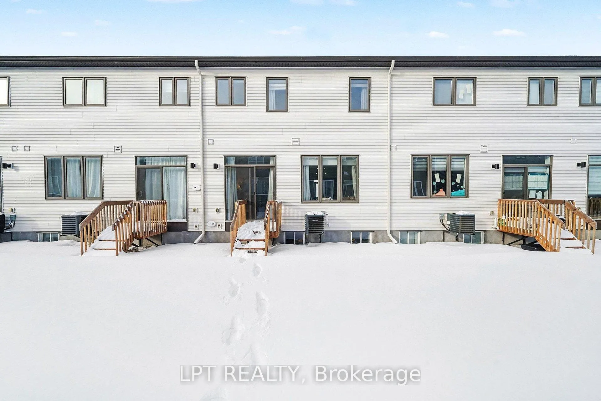 Photo 31 of 2485 Watercolours Way, Ottawa, Barrhaven - Half Moon Bay — HOMEH