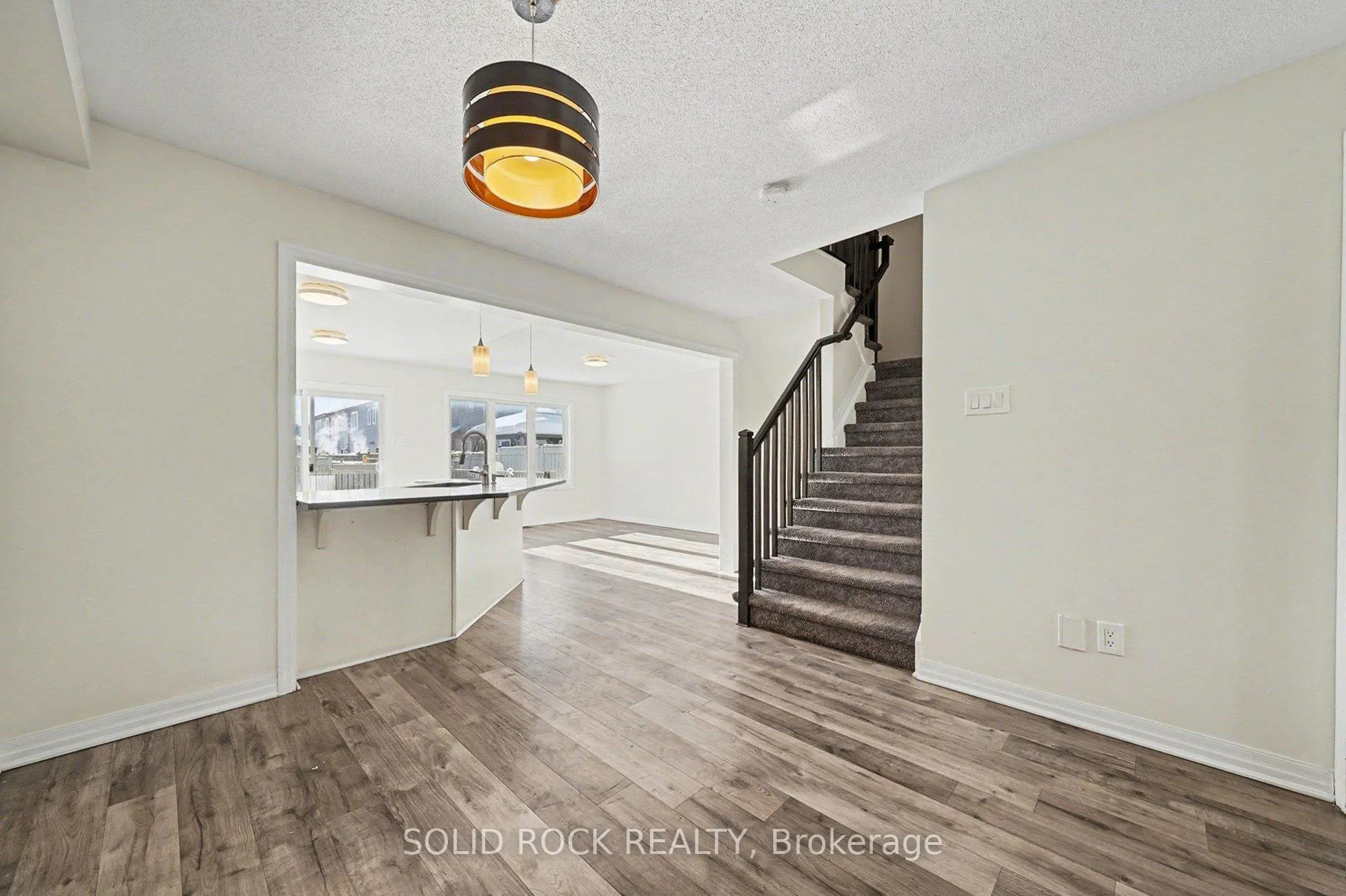 Photo 4 of 407 White Arctic Avenue, Ottawa, Barrhaven - Half Moon Bay — HOMEH