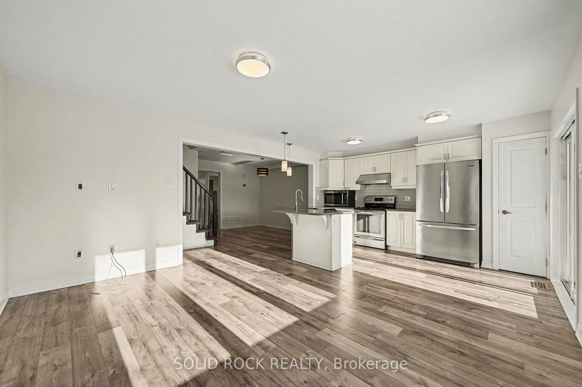 Photo 8 of 407 White Arctic Avenue, Ottawa, Barrhaven - Half Moon Bay — HOMEH