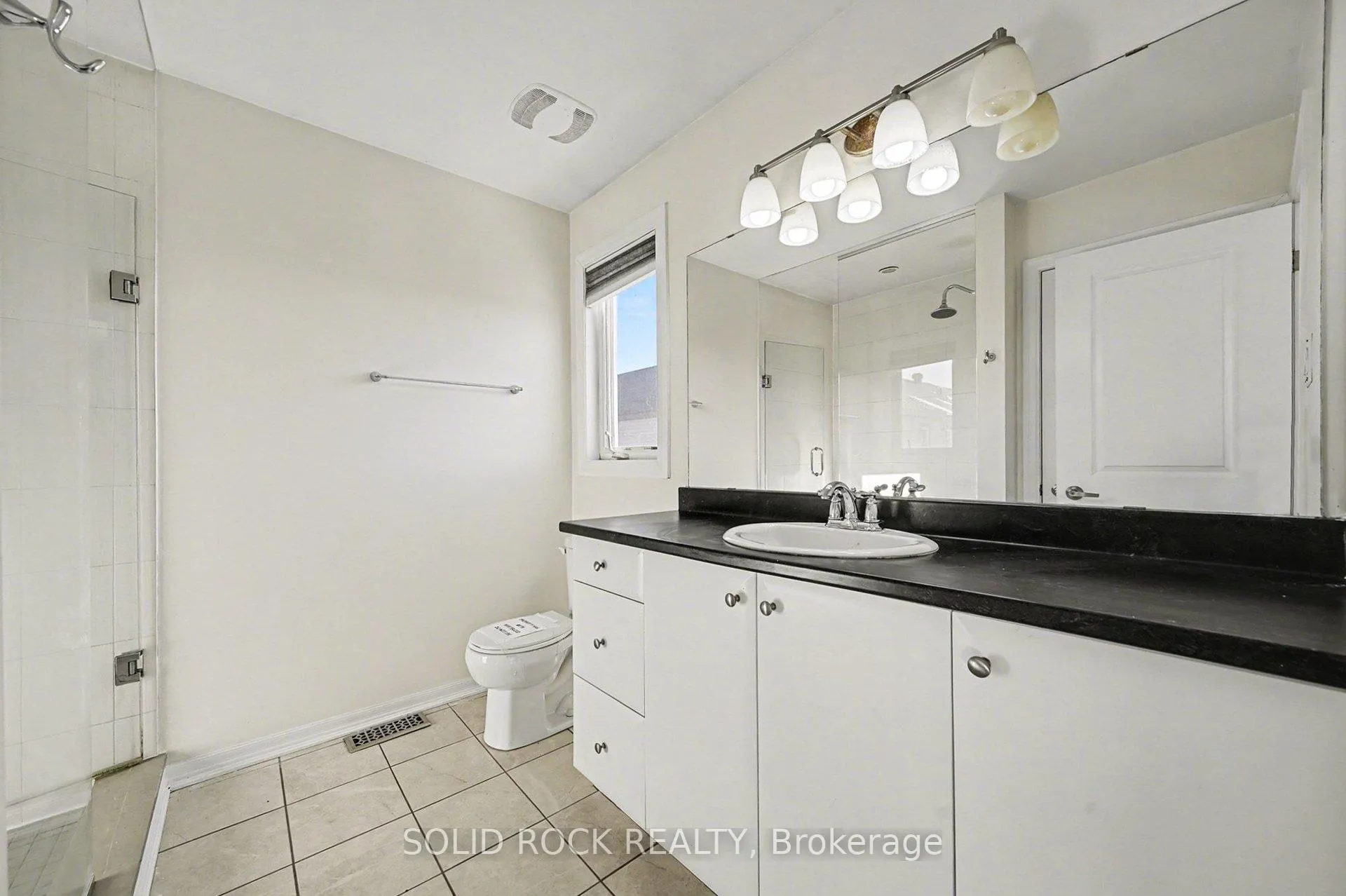 Photo 17 of 407 White Arctic Avenue, Ottawa, Barrhaven - Half Moon Bay — HOMEH