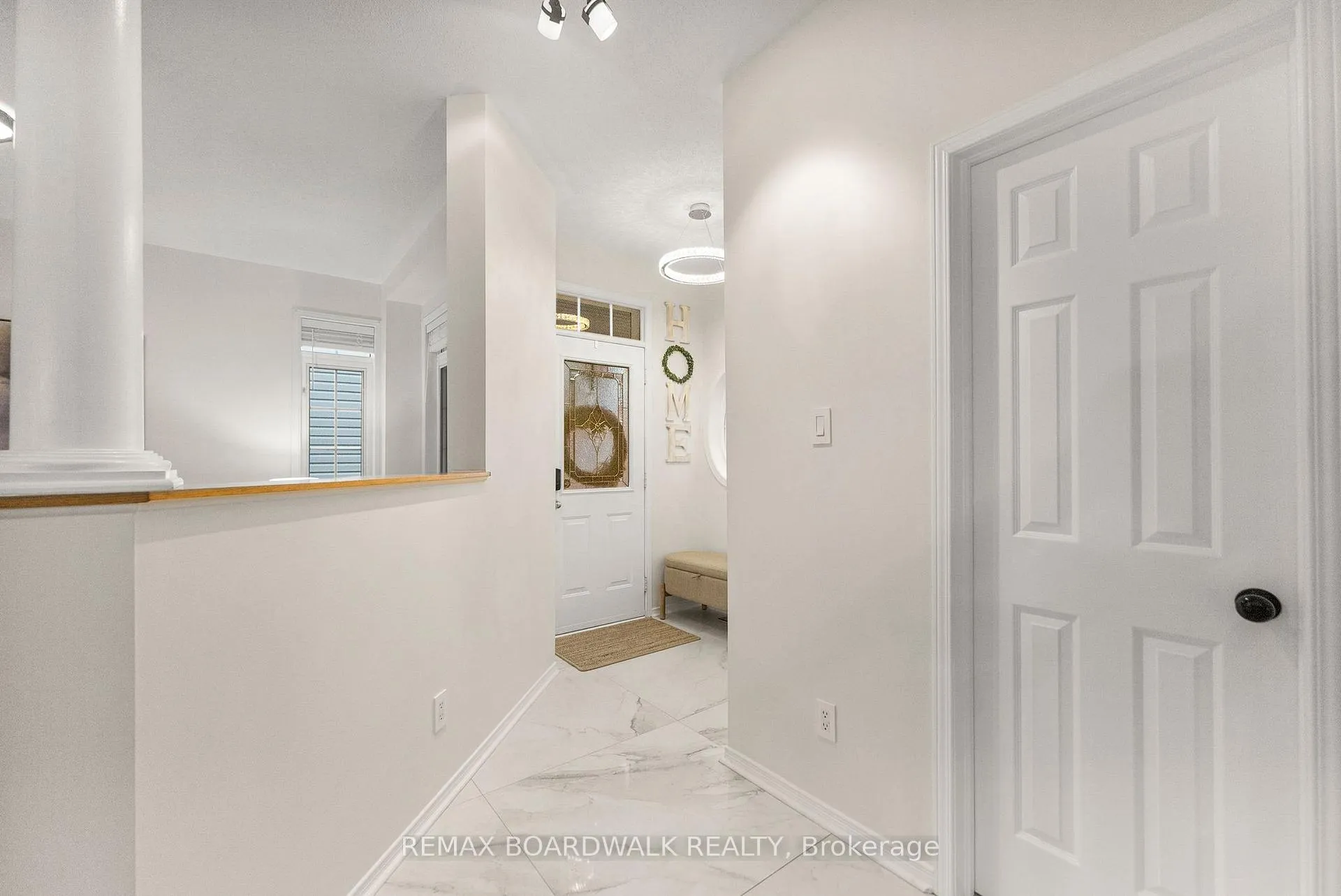 Photo 3 of 34 Catterick Crescent, Ottawa, Kanata - Morgan's Grant/South March — HOMEH