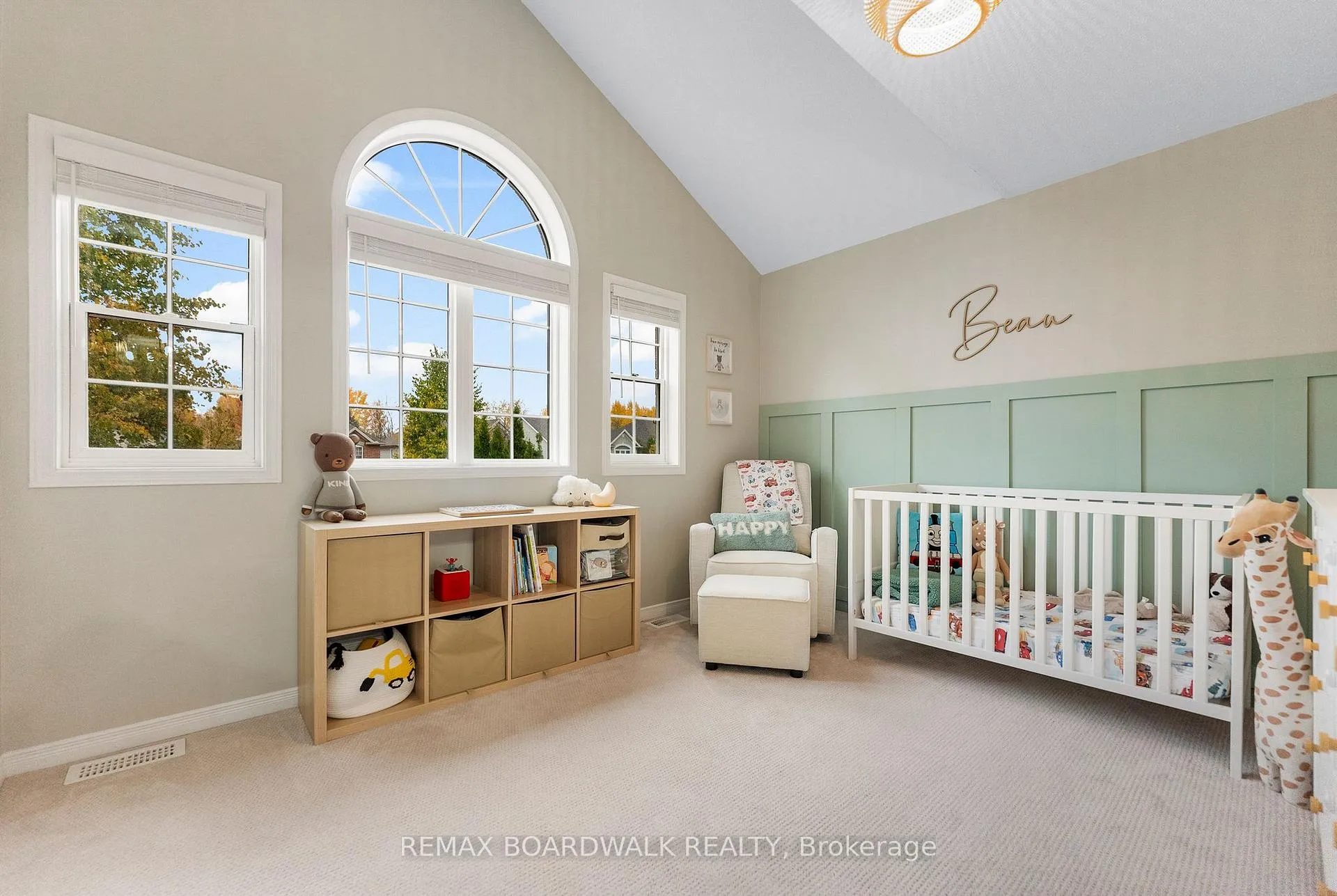 Photo 26 of 34 Catterick Crescent, Ottawa, Kanata - Morgan's Grant/South March — HOMEH