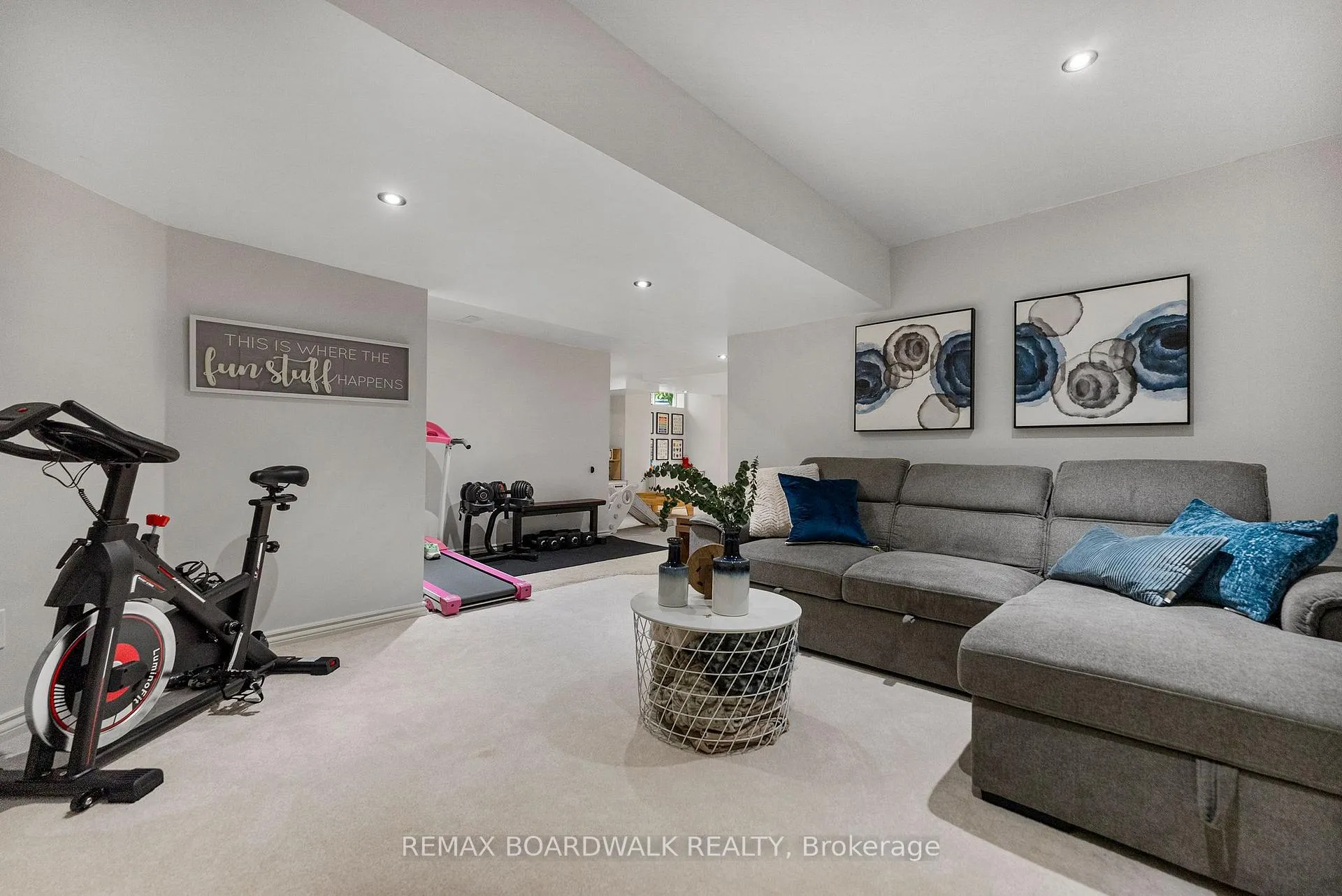 Photo 35 of 34 Catterick Crescent, Ottawa, Kanata - Morgan's Grant/South March — HOMEH