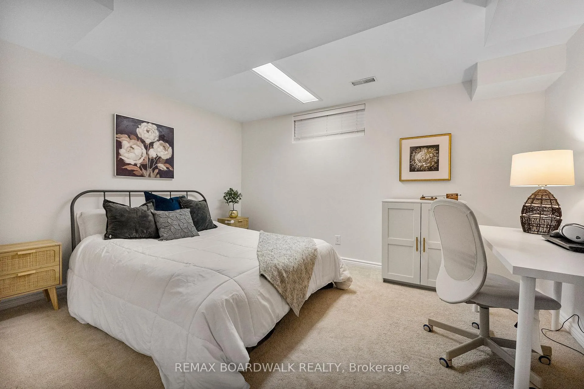 Photo 36 of 34 Catterick Crescent, Ottawa, Kanata - Morgan's Grant/South March — HOMEH