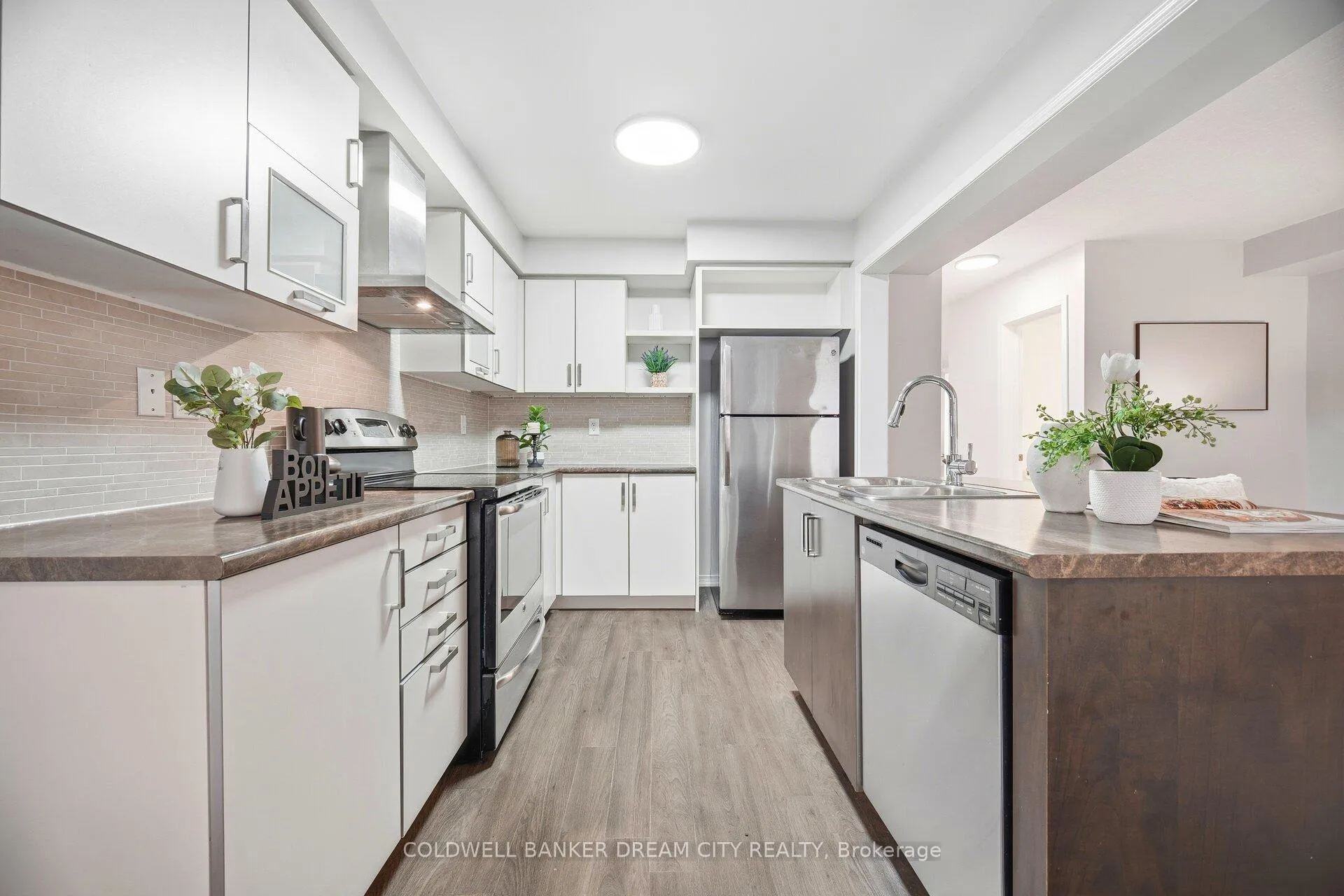 Photo 15 of 172 Whitwell Way, Hamilton, Binbrook — HOMEH