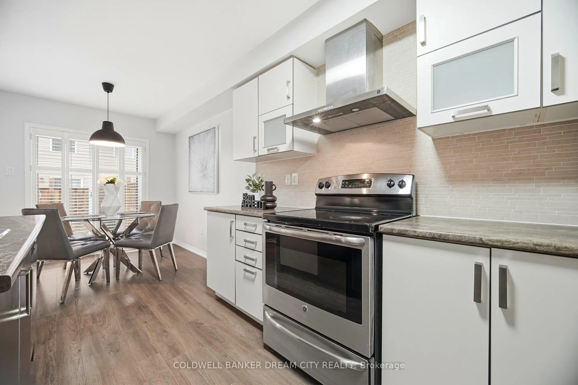Photo 16 of 172 Whitwell Way, Hamilton, Binbrook — HOMEH