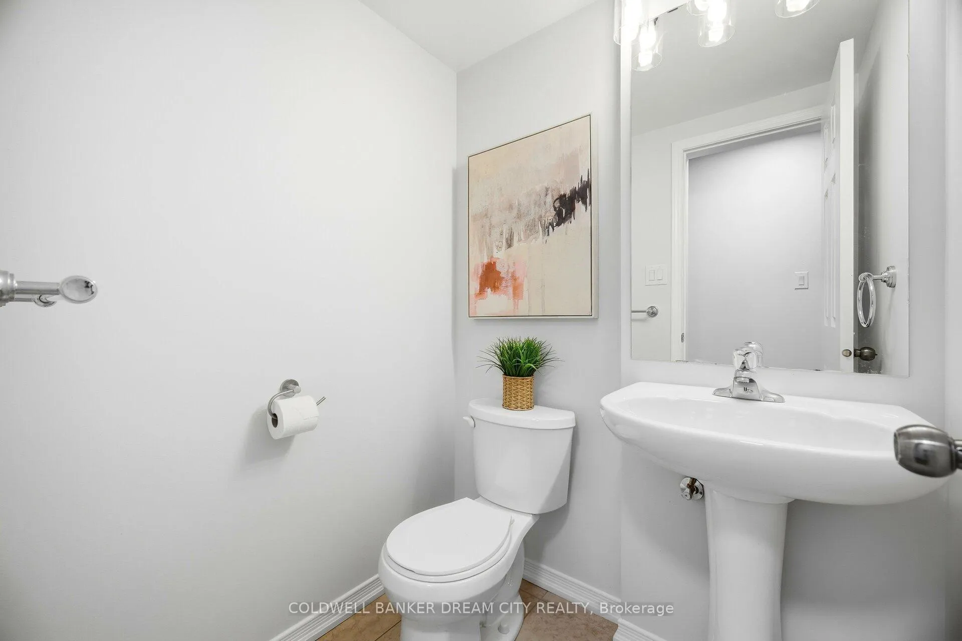 Photo 21 of 172 Whitwell Way, Hamilton, Binbrook — HOMEH