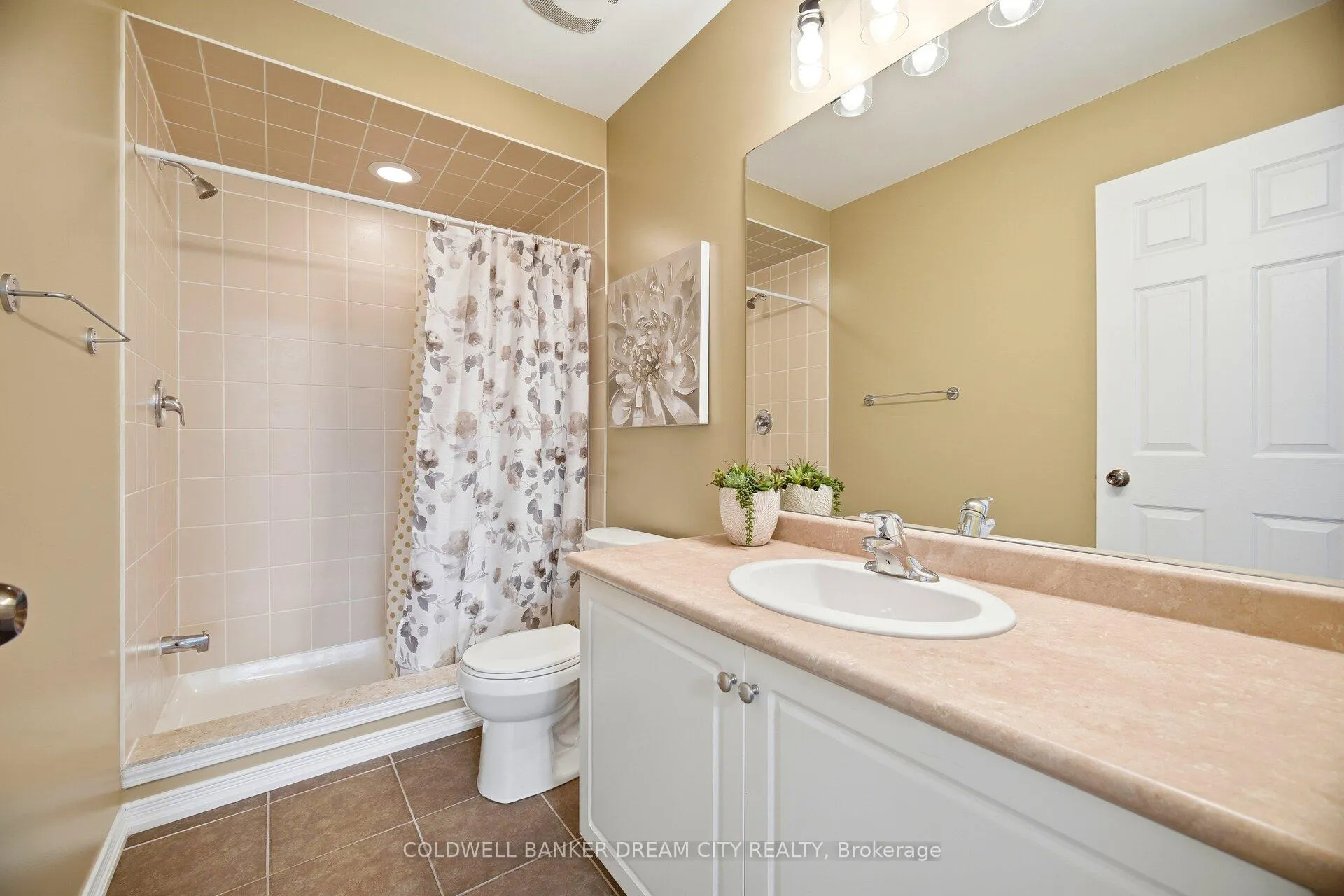 Photo 29 of 172 Whitwell Way, Hamilton, Binbrook — HOMEH