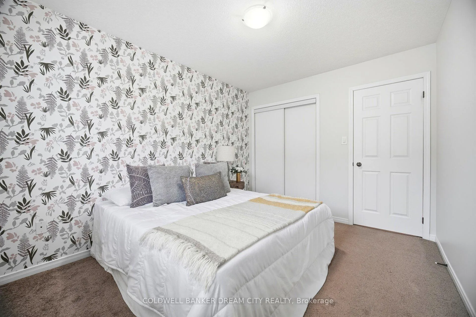 Photo 32 of 172 Whitwell Way, Hamilton, Binbrook — HOMEH