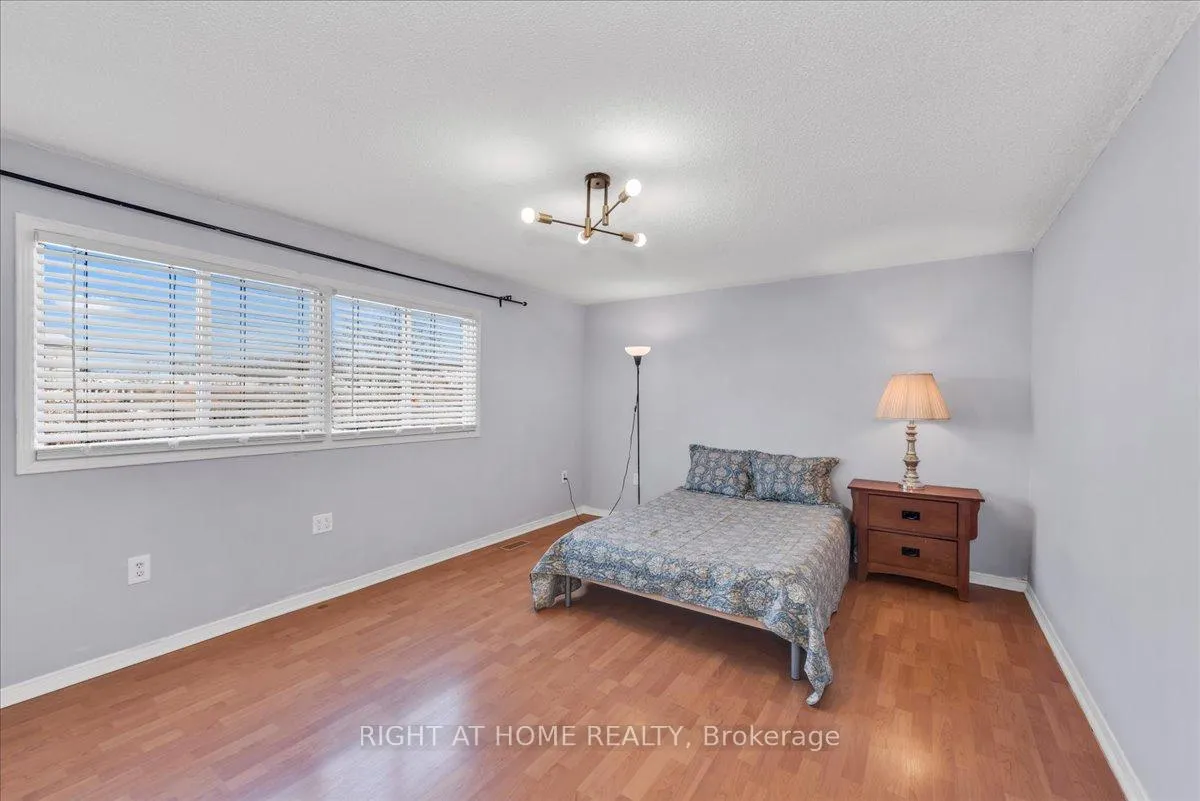 Photo 32 of 2 Wooliston Crescent, Brampton, Fletcher's West — HOMEH