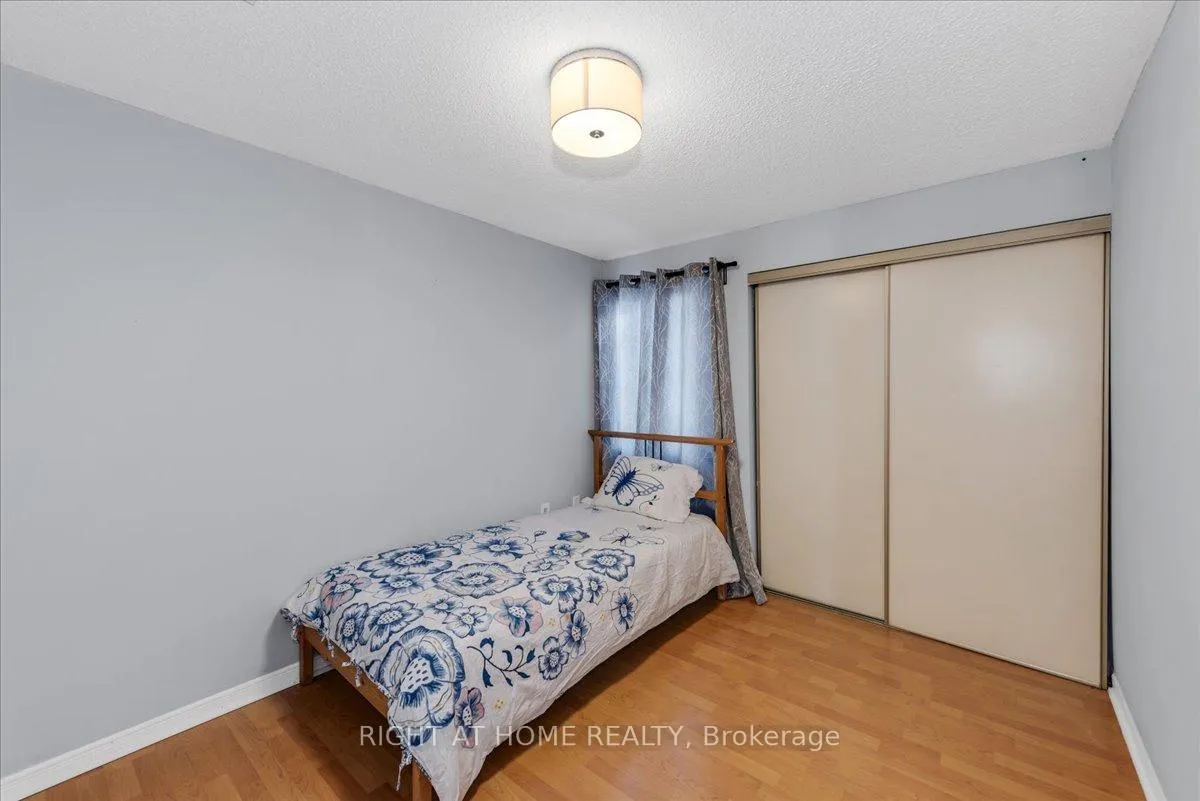 Photo 35 of 2 Wooliston Crescent, Brampton, Fletcher's West — HOMEH