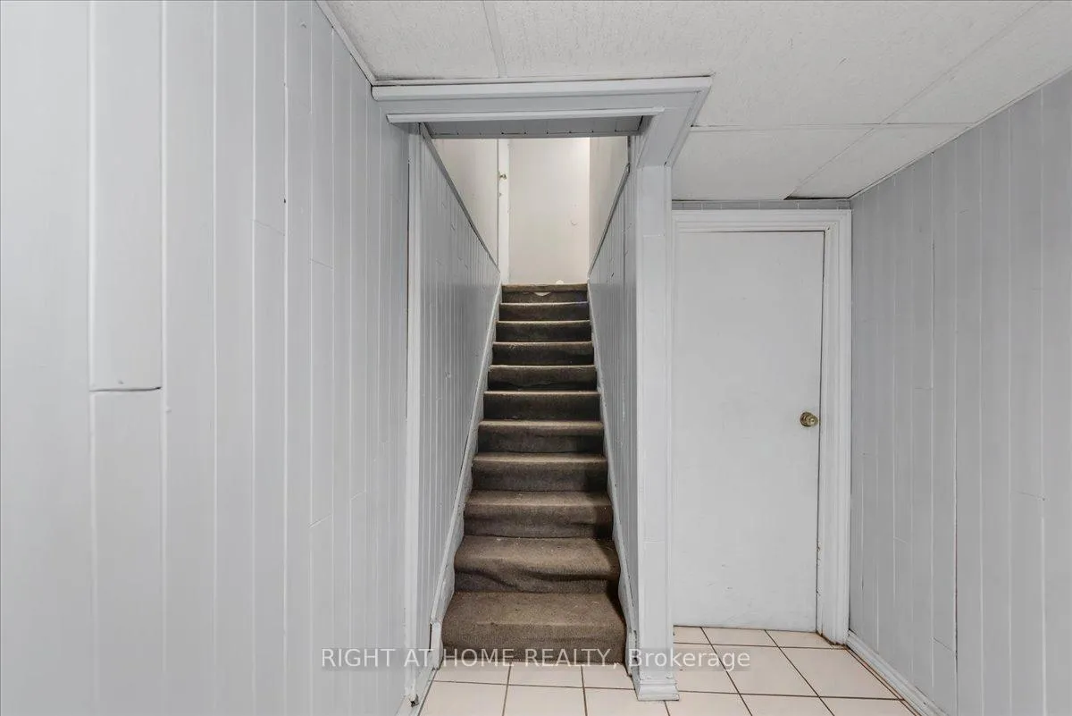 Photo 36 of 2 Wooliston Crescent, Brampton, Fletcher's West — HOMEH