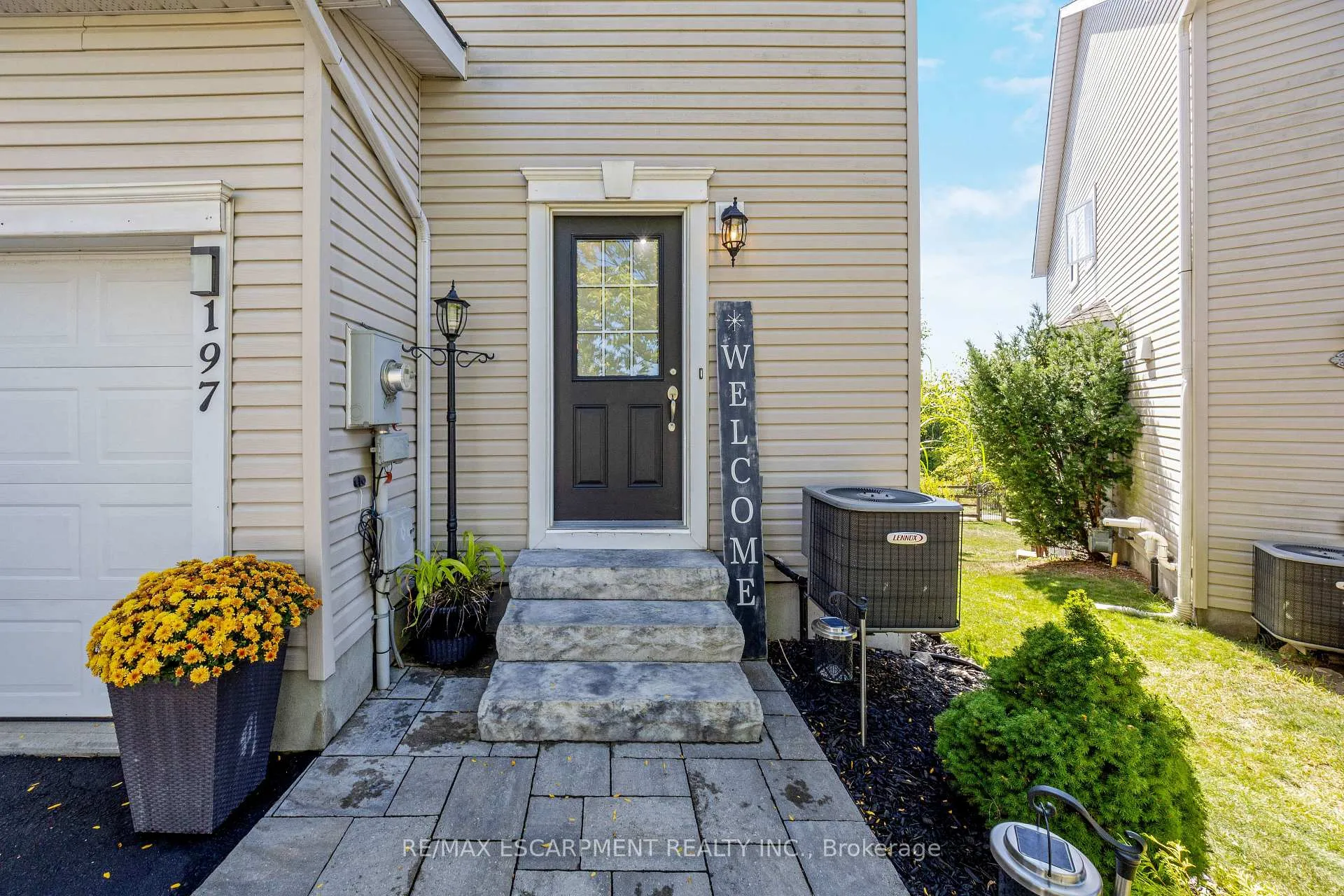 Photo 4 of 197 Carters Lane, Guelph/Eramosa, Rockwood — HOMEH