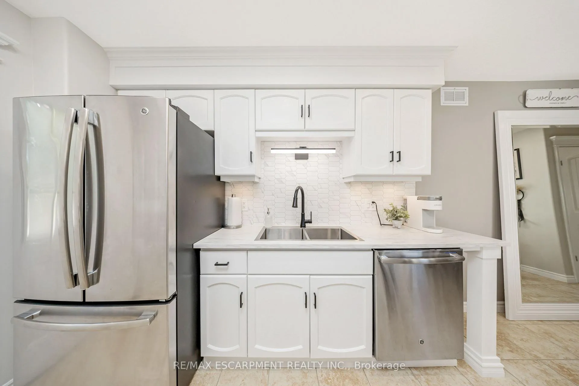 Photo 8 of 197 Carters Lane, Guelph/Eramosa, Rockwood — HOMEH