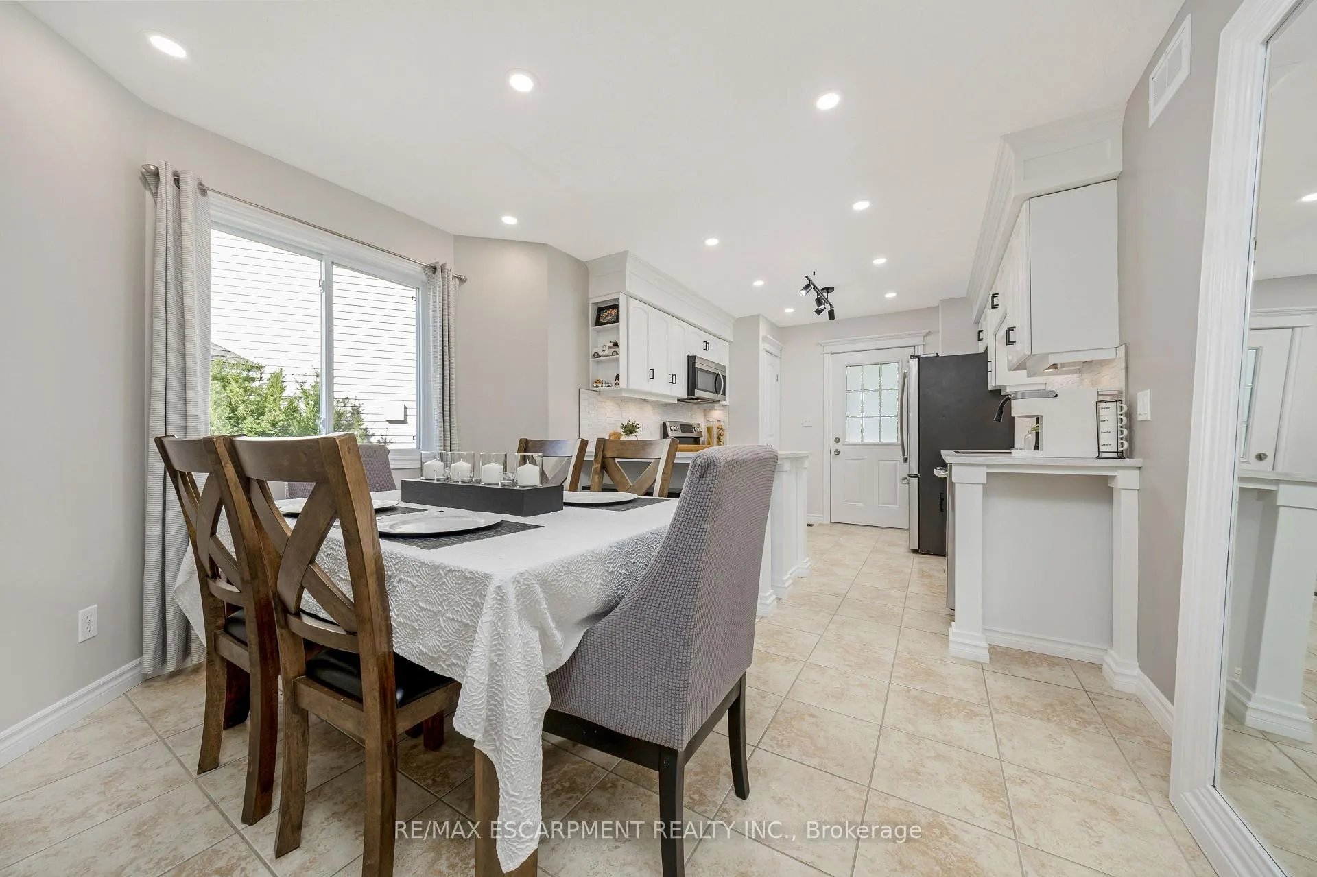 Photo 11 of 197 Carters Lane, Guelph/Eramosa, Rockwood — HOMEH