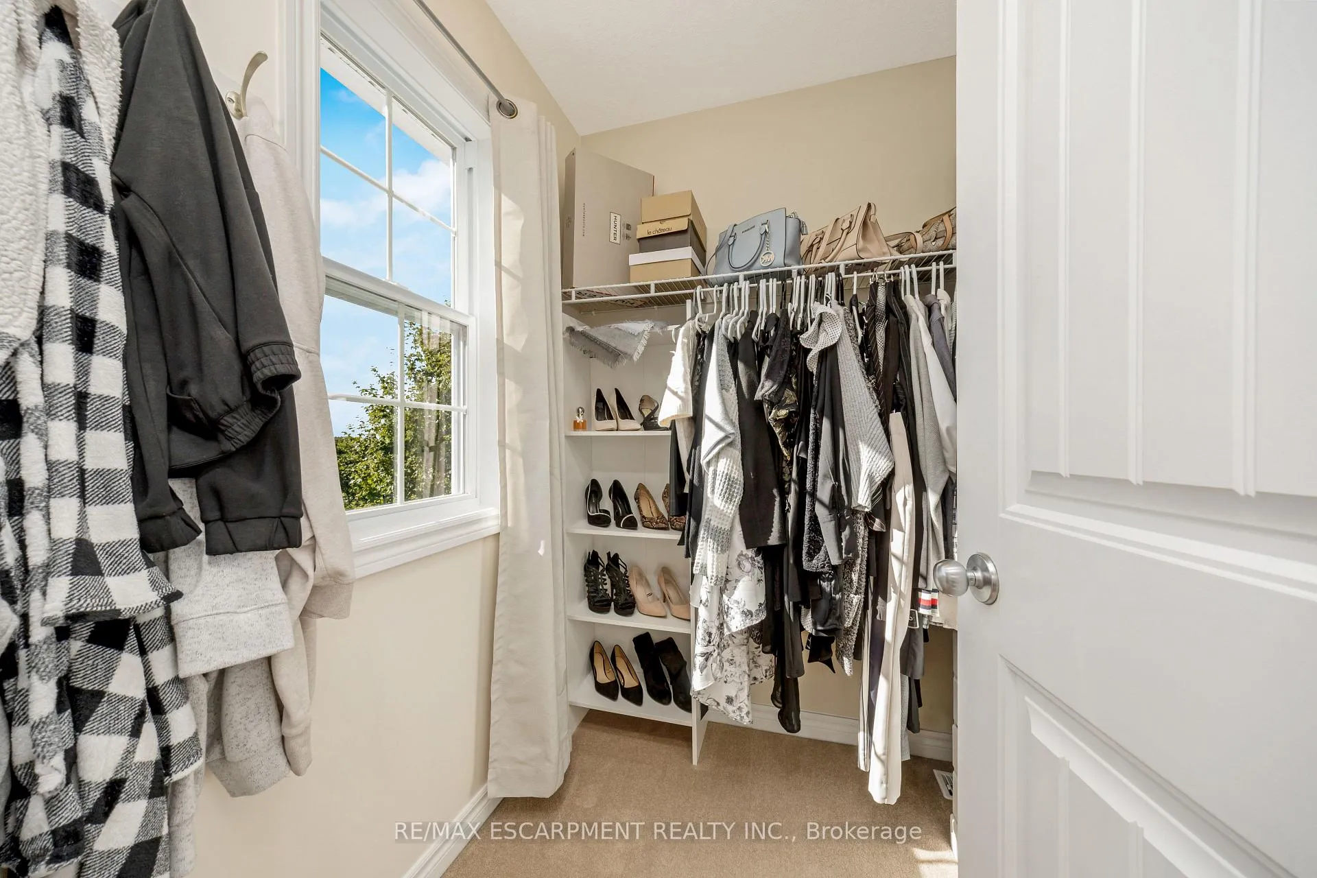 Photo 22 of 197 Carters Lane, Guelph/Eramosa, Rockwood — HOMEH