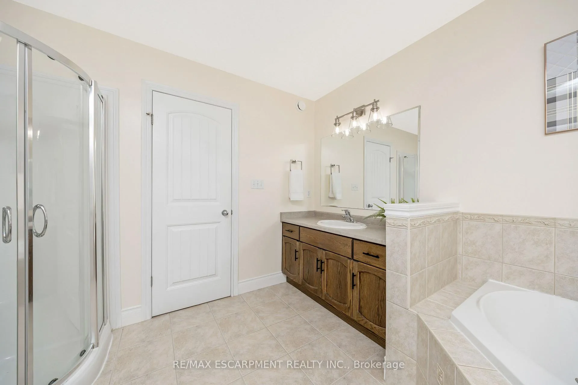 Photo 23 of 197 Carters Lane, Guelph/Eramosa, Rockwood — HOMEH
