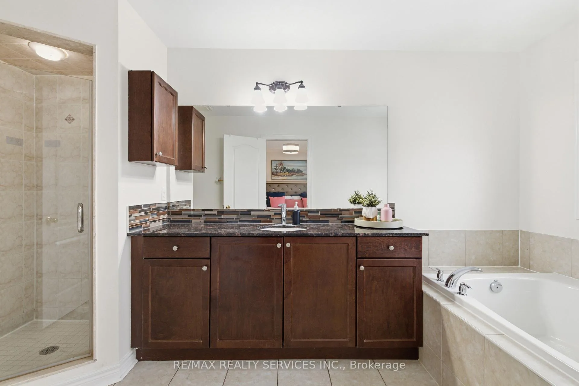 Photo 24 of 108 Amaranth Crescent, Brampton, Northwest Sandalwood Parkway — HOMEH