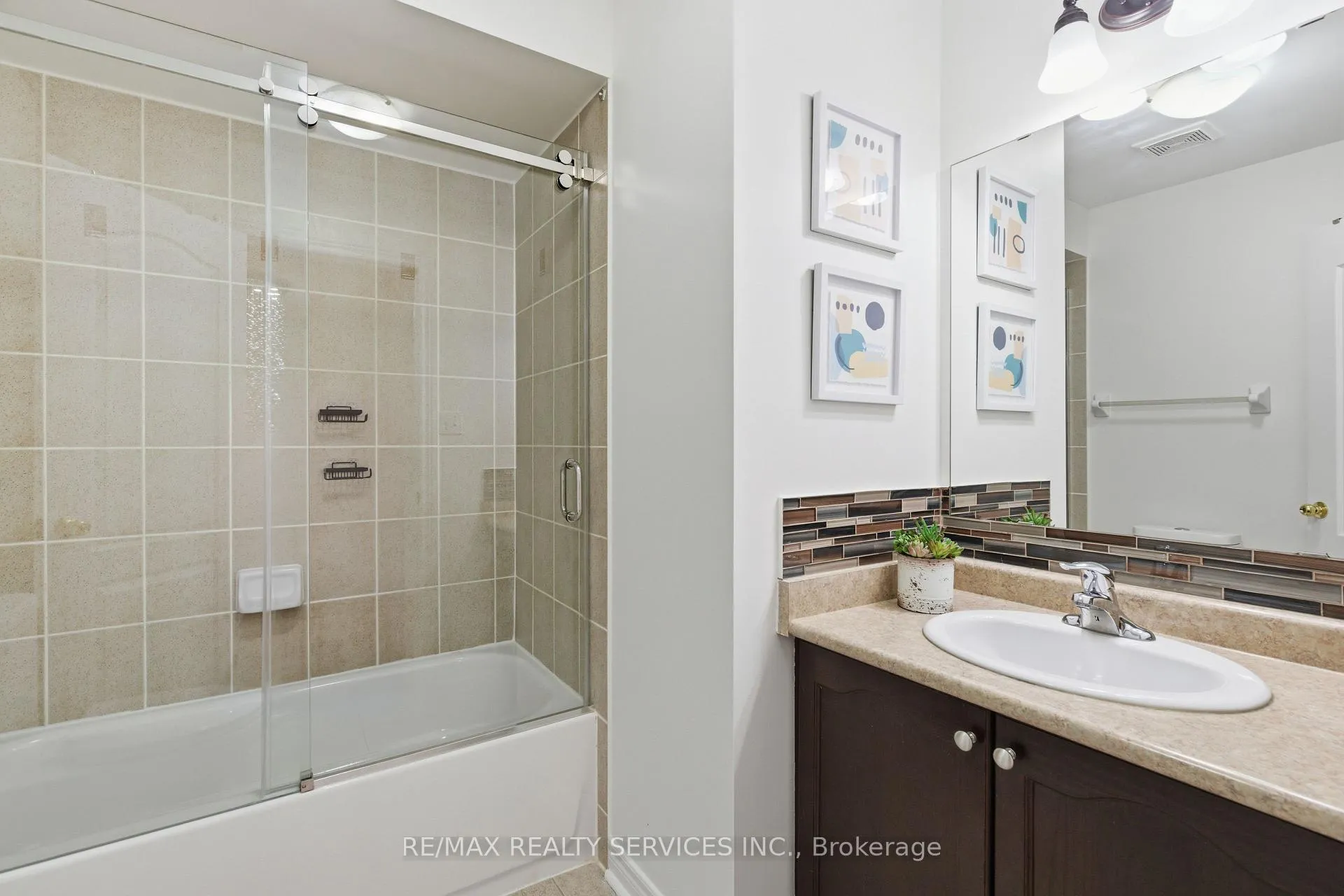 Photo 33 of 108 Amaranth Crescent, Brampton, Northwest Sandalwood Parkway — HOMEH