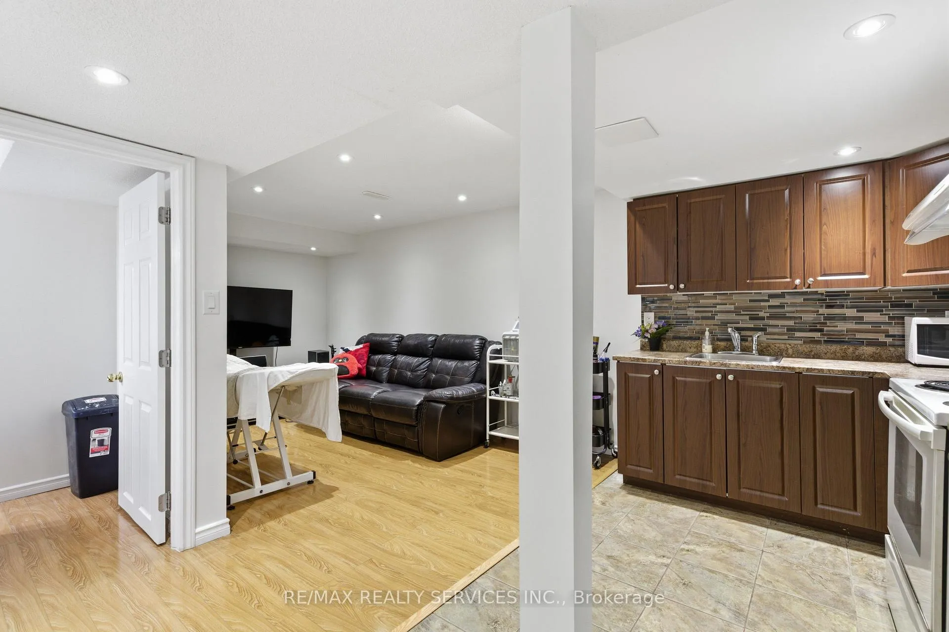 Photo 36 of 108 Amaranth Crescent, Brampton, Northwest Sandalwood Parkway — HOMEH