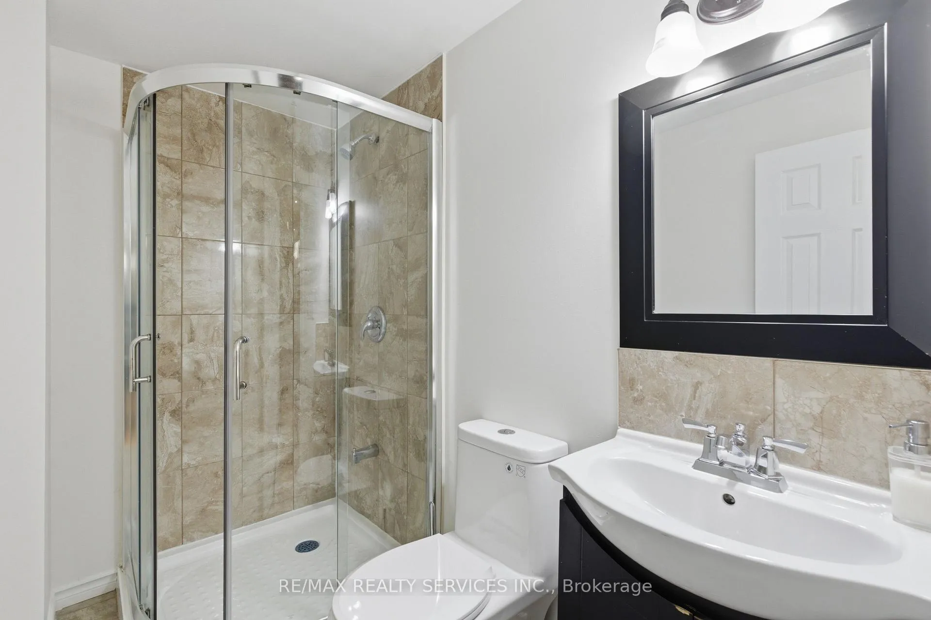 Photo 40 of 108 Amaranth Crescent, Brampton, Northwest Sandalwood Parkway — HOMEH