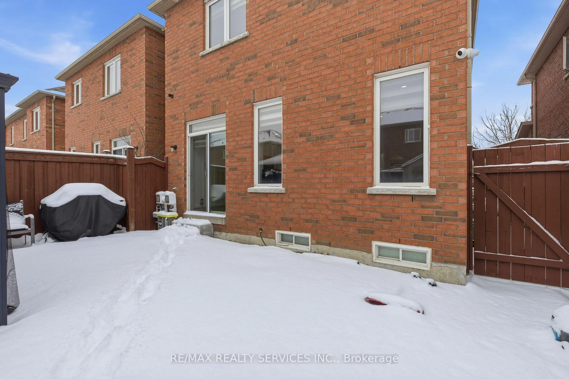 Photo 45 of 108 Amaranth Crescent, Brampton, Northwest Sandalwood Parkway — HOMEH