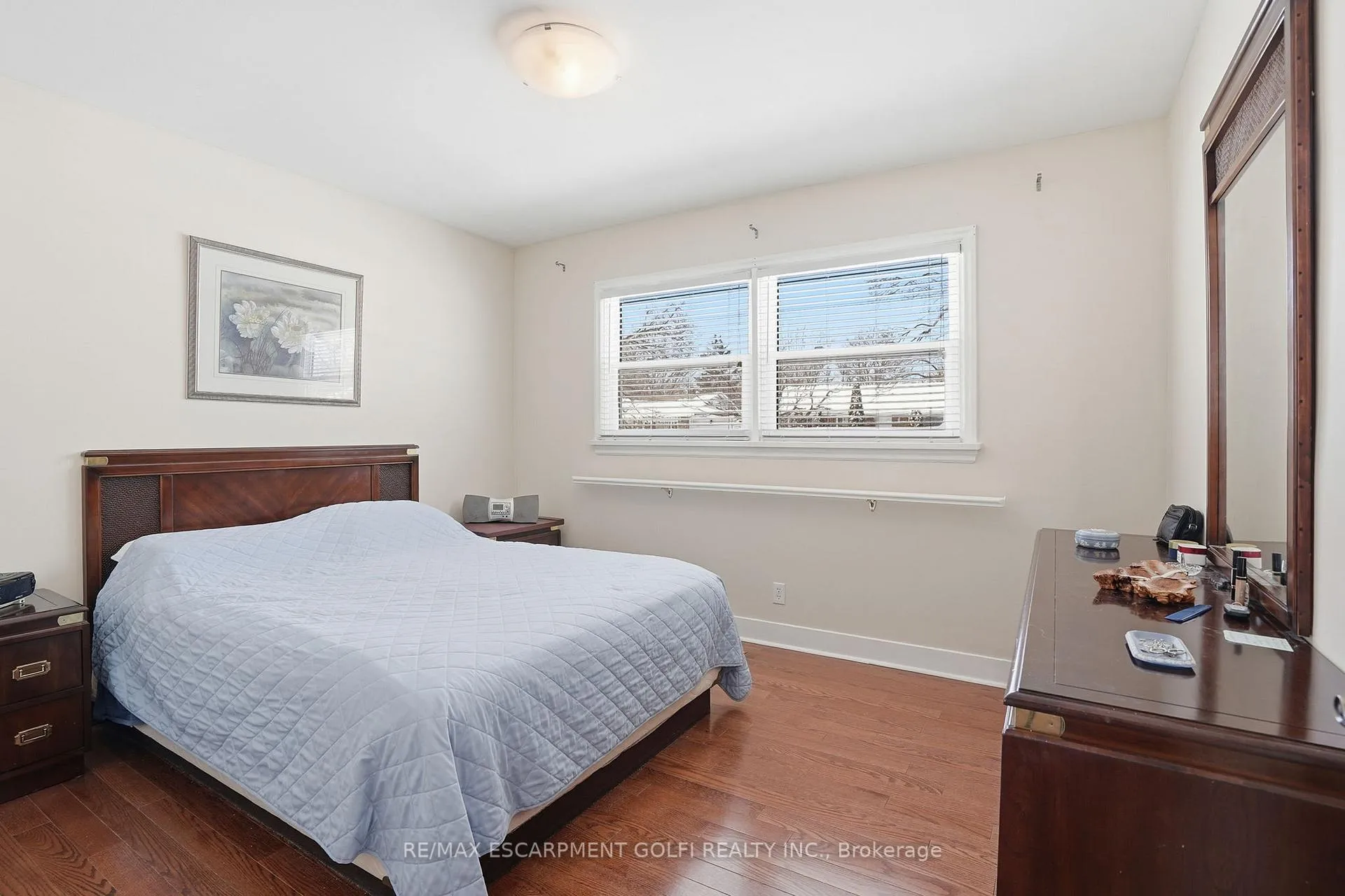 Photo 11 of 77 Jacobson Avenue, St. Catharines, Glendale/Glenridge — HOMEH