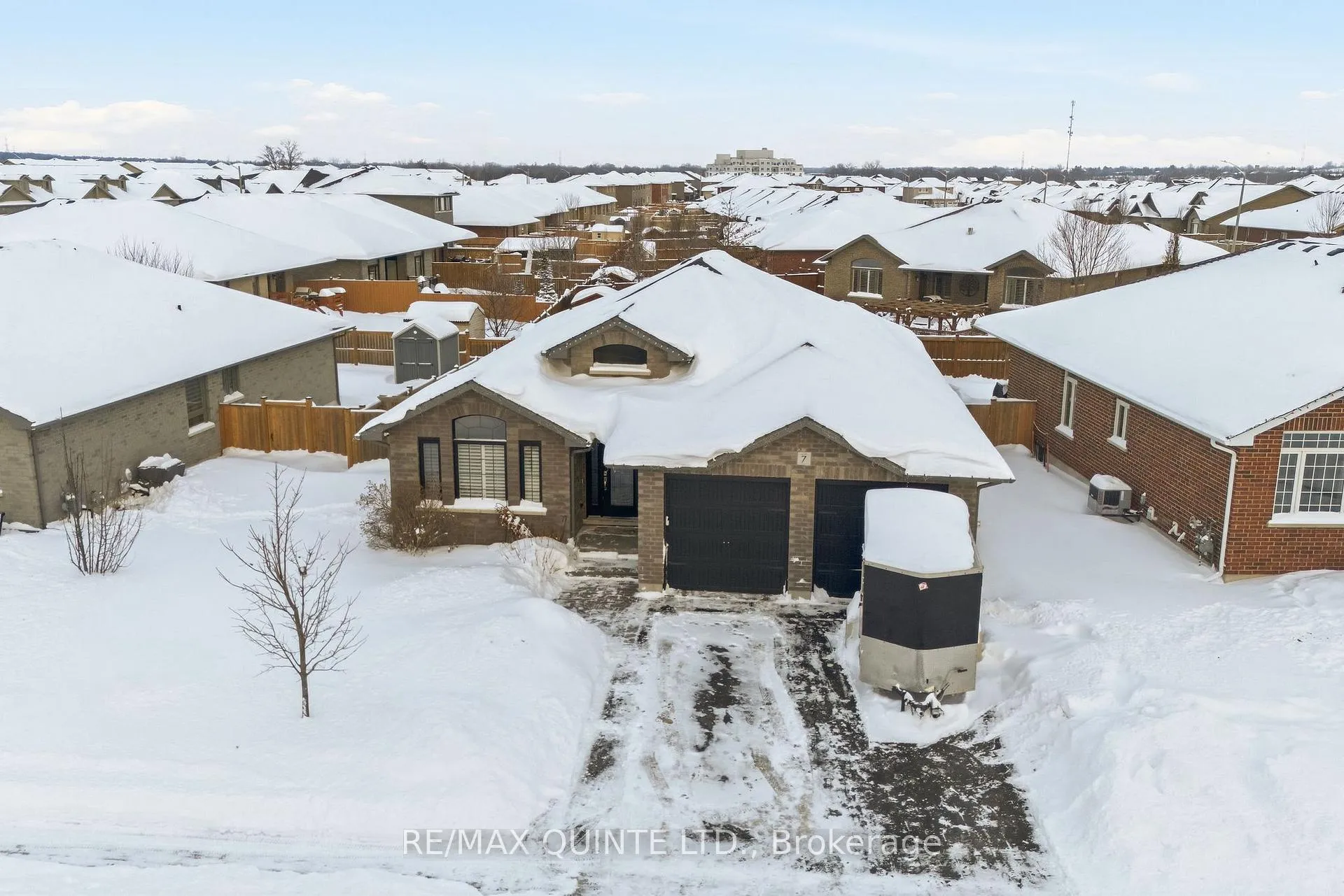 Photo 2 of 7 Bevan Drive, Belleville, Thurlow Ward — HOMEH