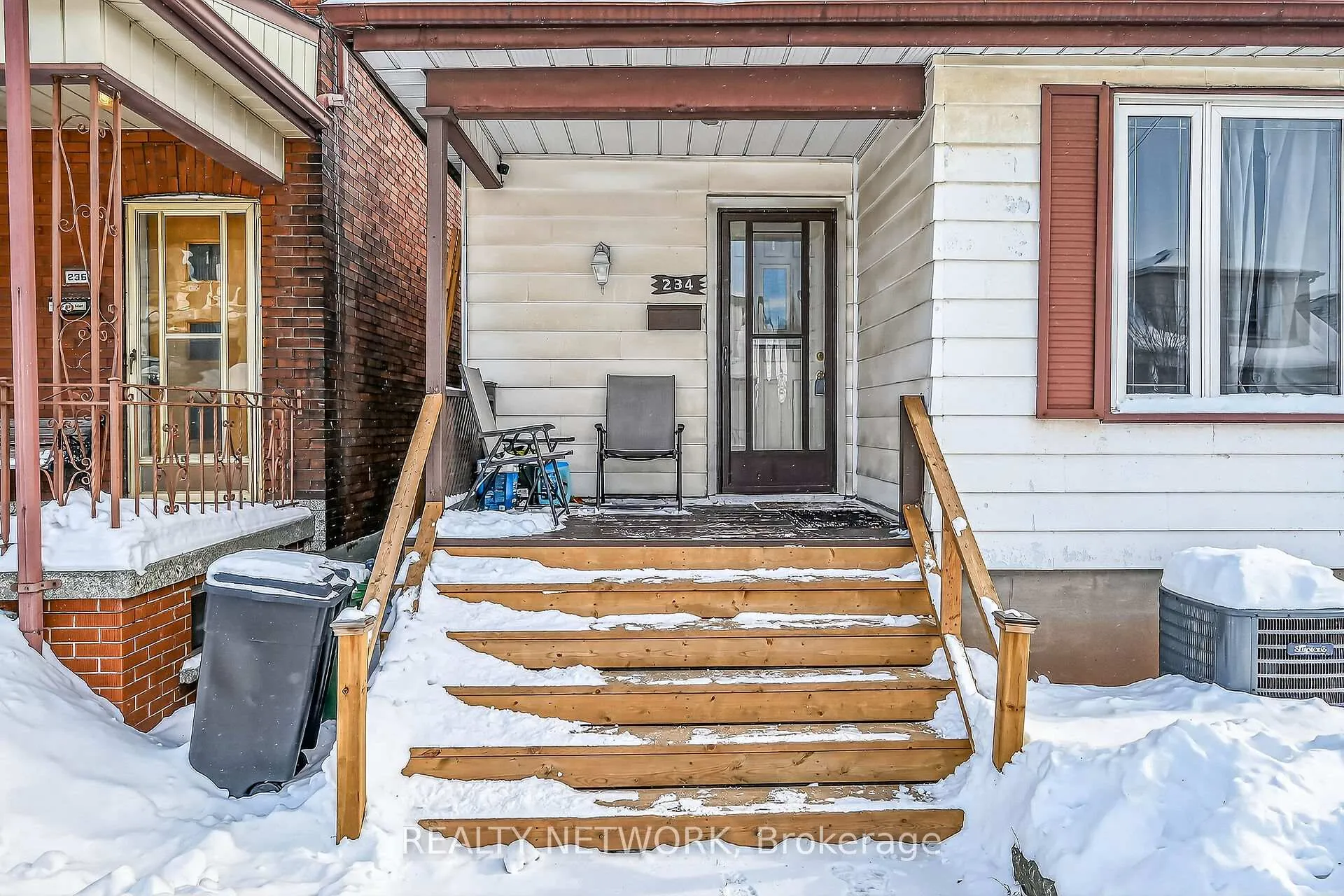 Photo 5 of 234 Balmoral Avenue N, Hamilton, Crown Point — HOMEH