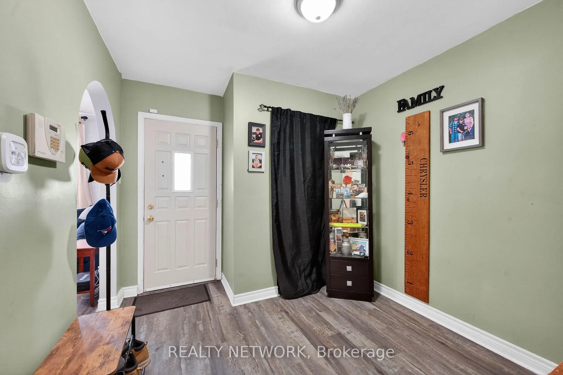 Photo 9 of 234 Balmoral Avenue N, Hamilton, Crown Point — HOMEH