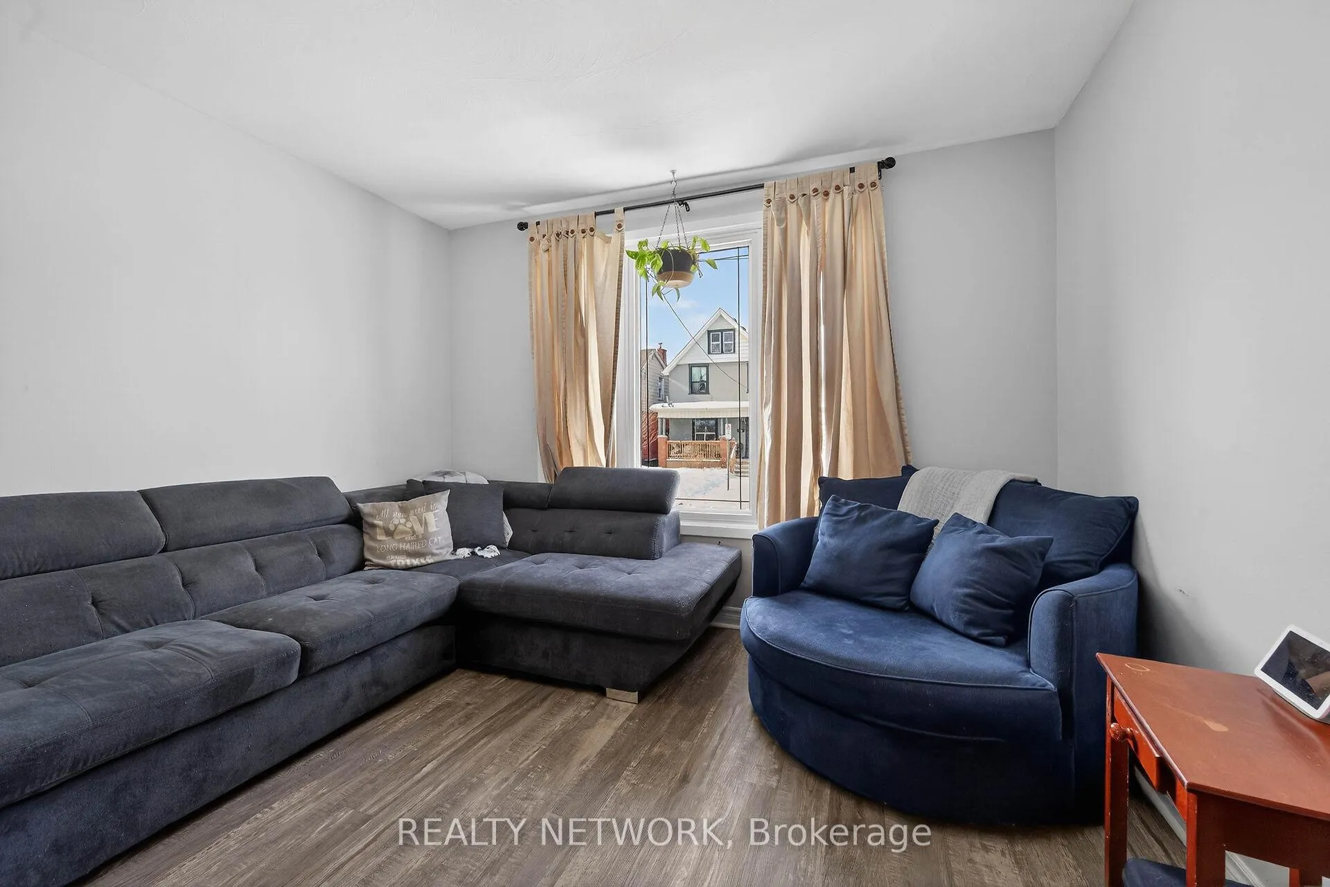 Photo 11 of 234 Balmoral Avenue N, Hamilton, Crown Point — HOMEH