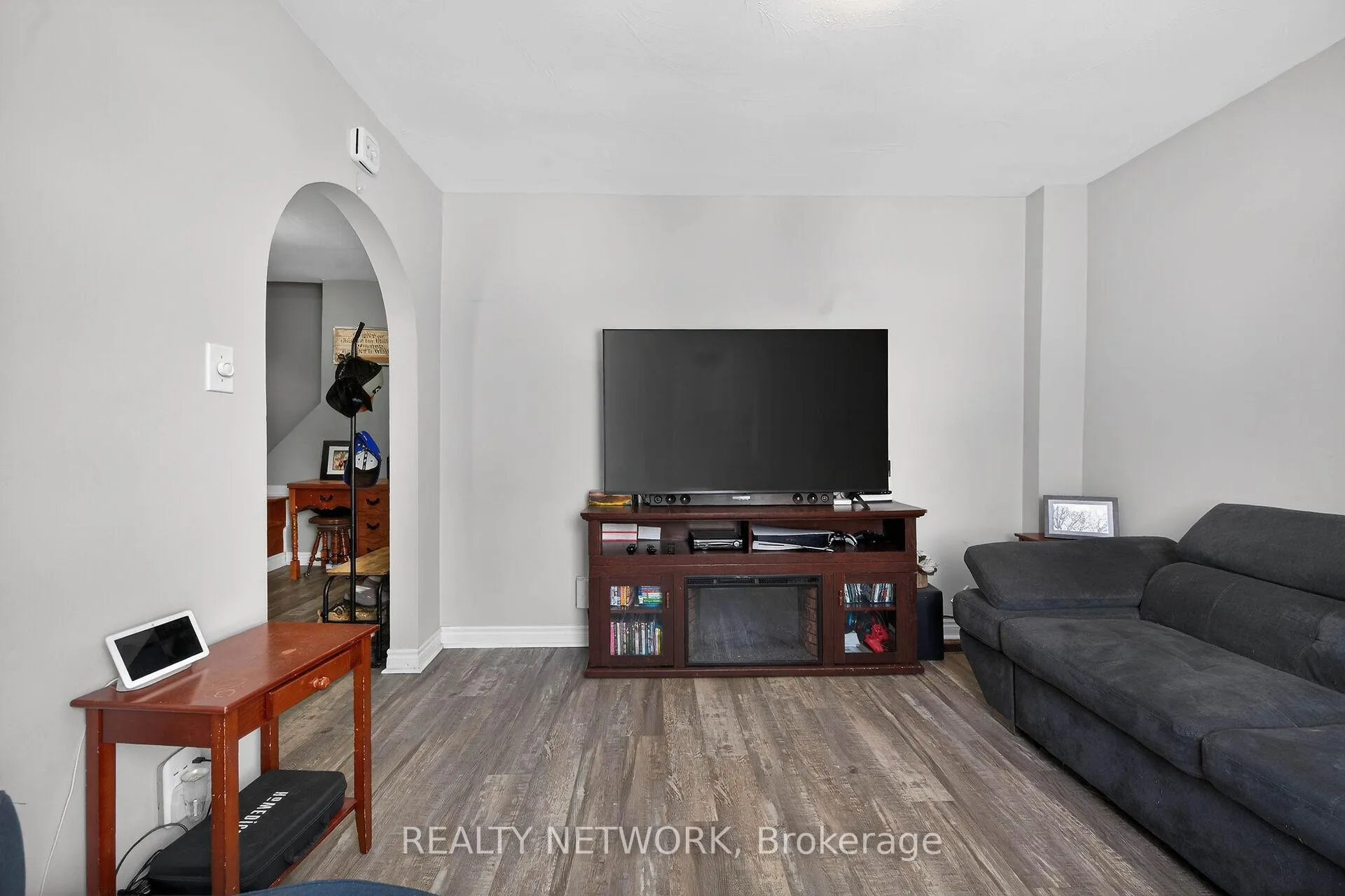 Photo 12 of 234 Balmoral Avenue N, Hamilton, Crown Point — HOMEH