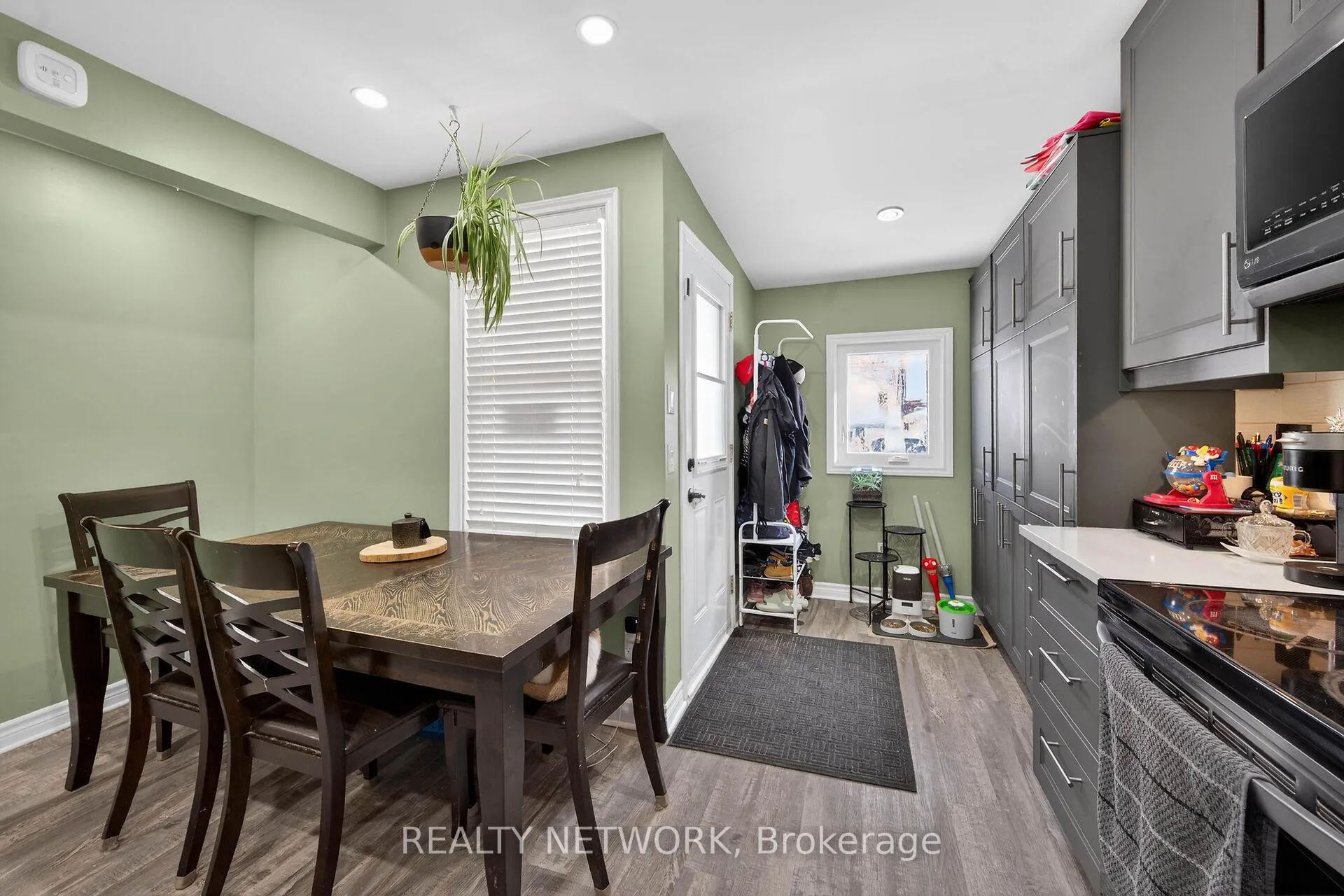Photo 17 of 234 Balmoral Avenue N, Hamilton, Crown Point — HOMEH