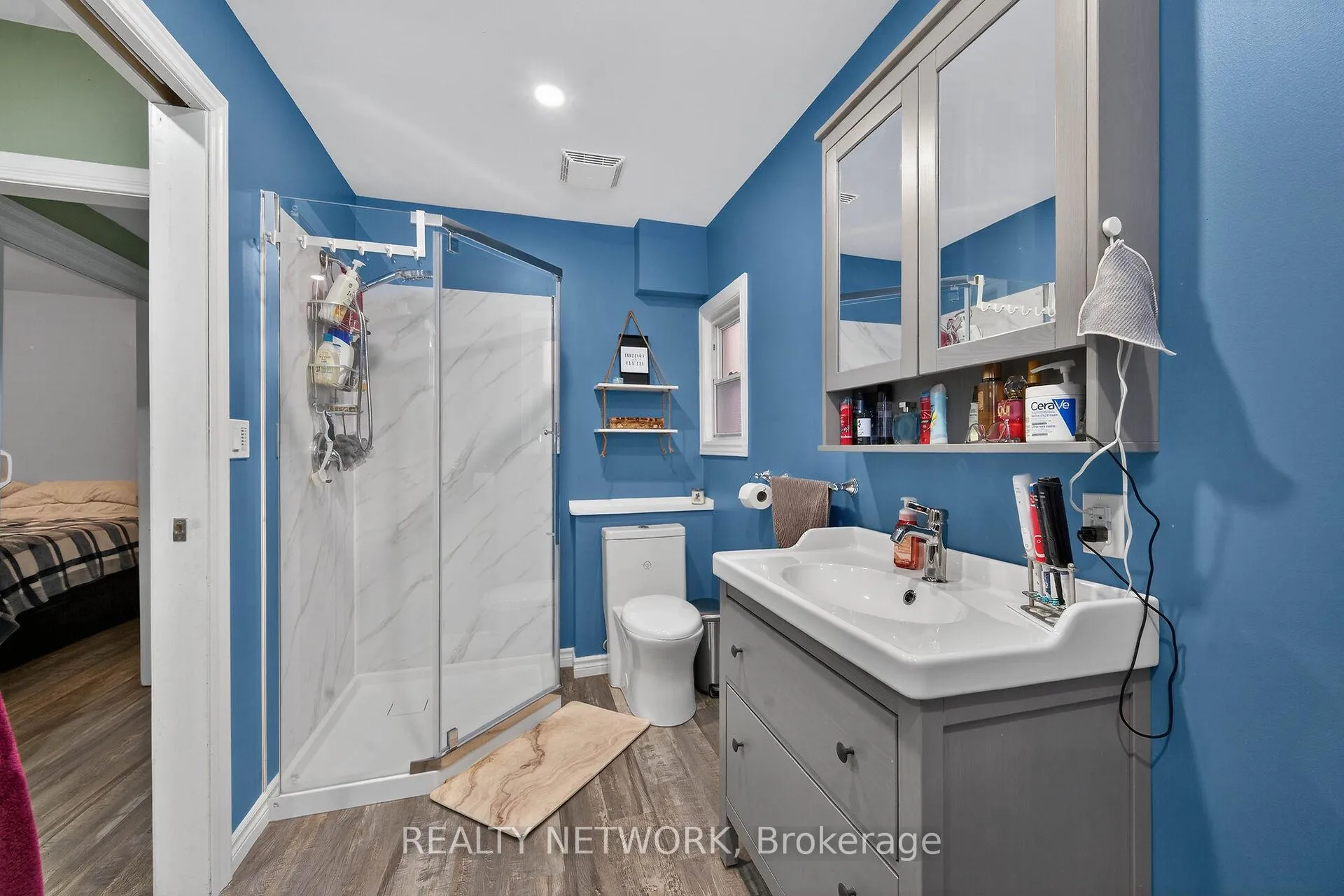Photo 26 of 234 Balmoral Avenue N, Hamilton, Crown Point — HOMEH