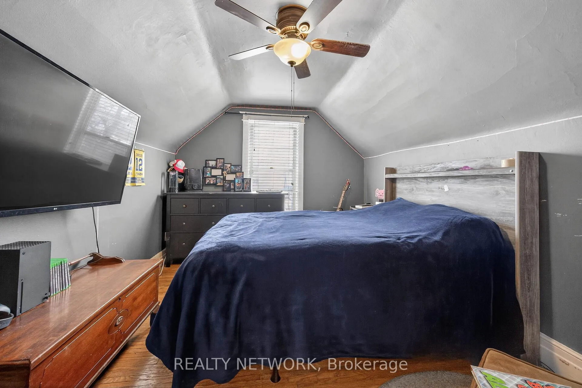 Photo 27 of 234 Balmoral Avenue N, Hamilton, Crown Point — HOMEH