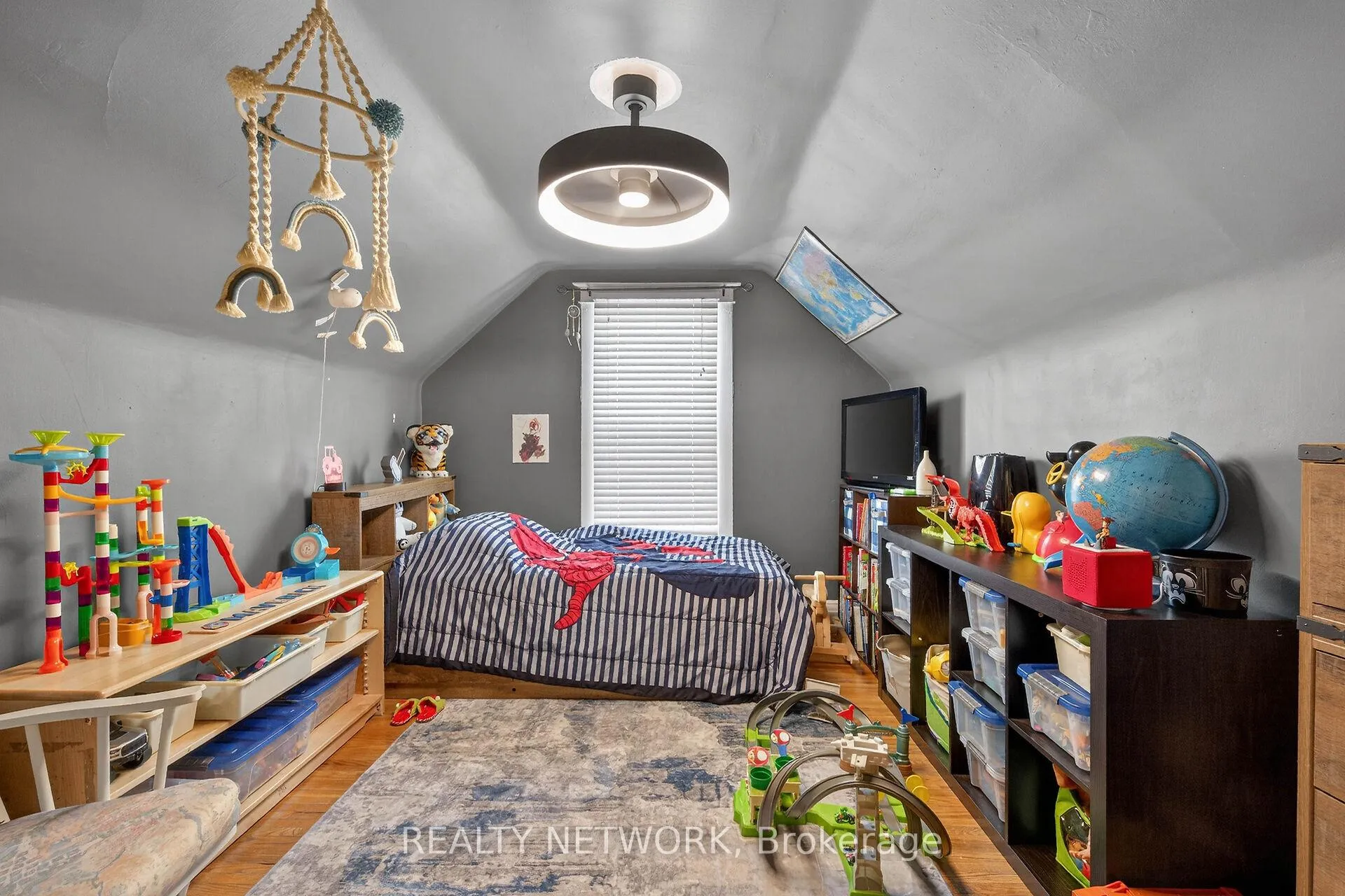 Photo 29 of 234 Balmoral Avenue N, Hamilton, Crown Point — HOMEH