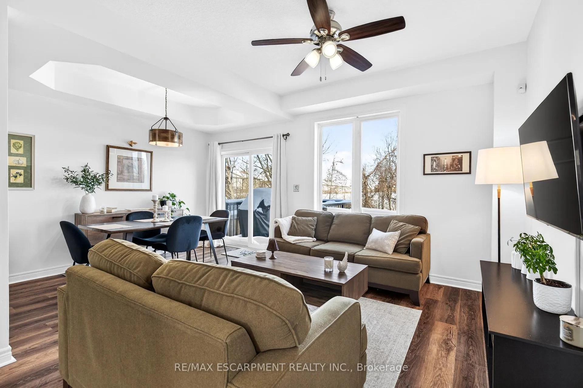 Photo 4 of 44 Madonna Drive, Hamilton, Carpenter — HOMEH