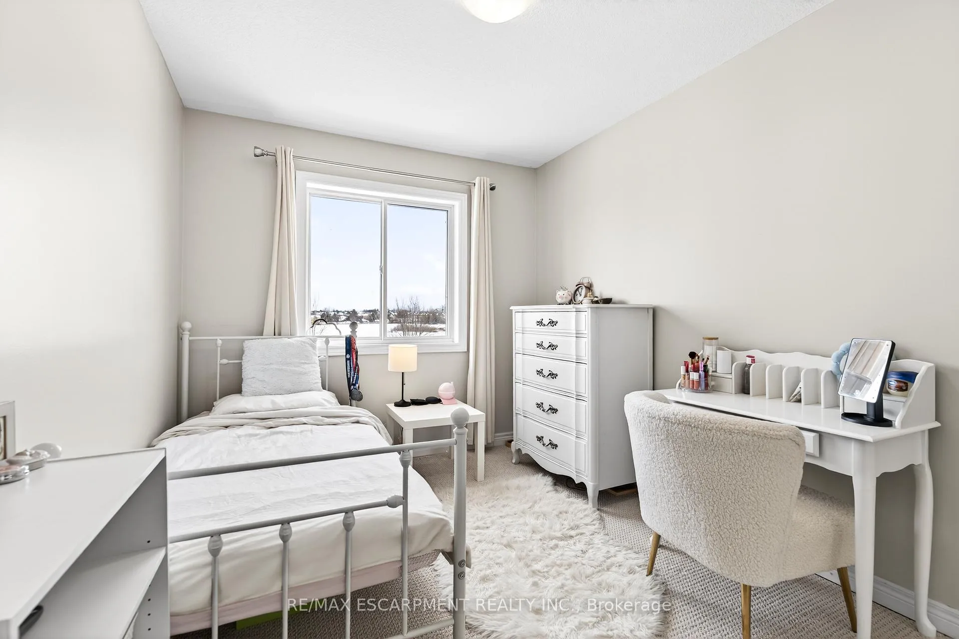 Photo 21 of 44 Madonna Drive, Hamilton, Carpenter — HOMEH