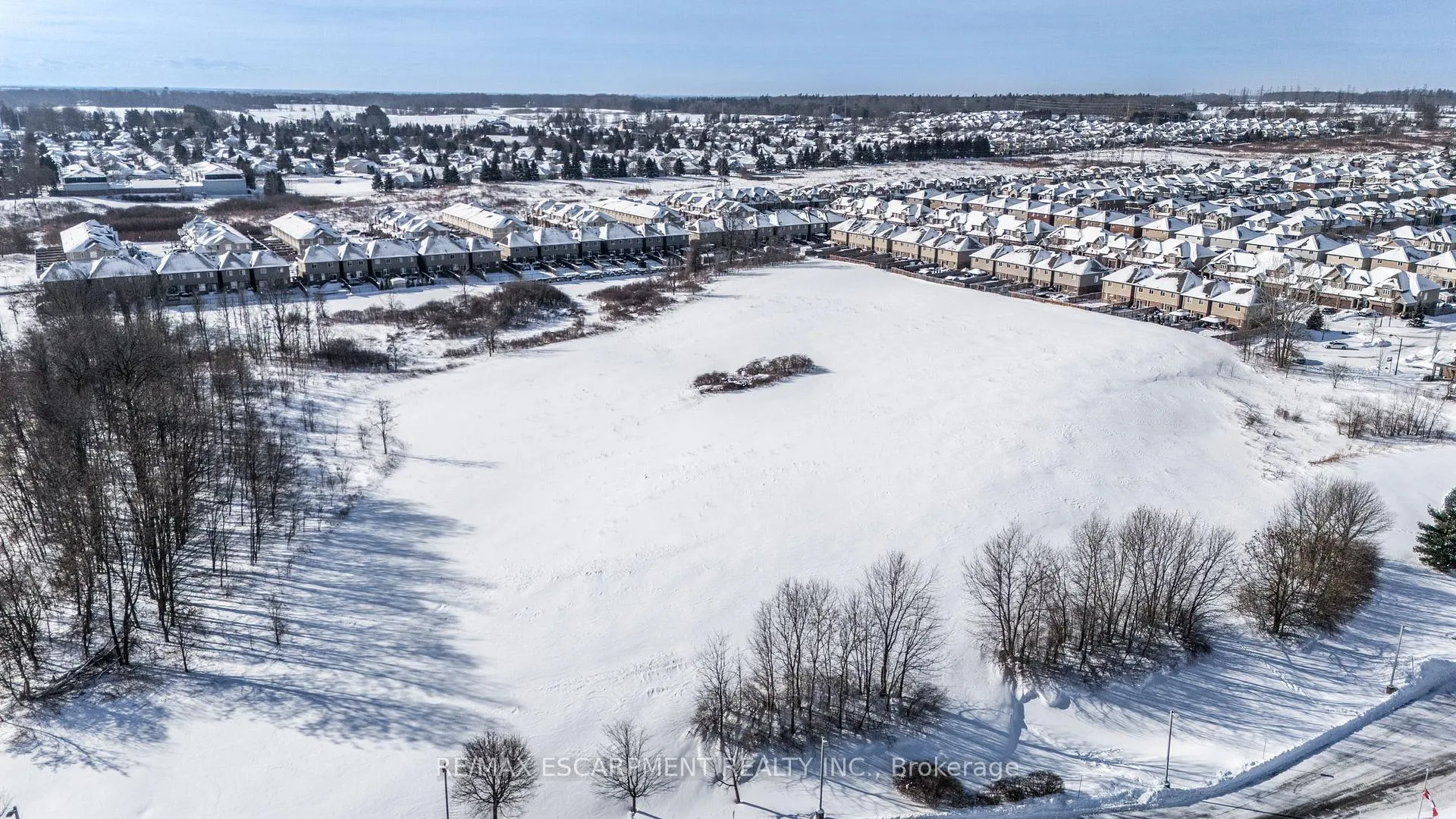 Photo 33 of 44 Madonna Drive, Hamilton, Carpenter — HOMEH