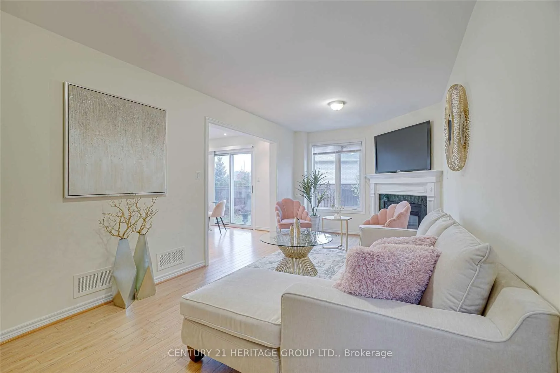 Photo 10 of 150 Ashton Drive, Vaughan, Maple — HOMEH