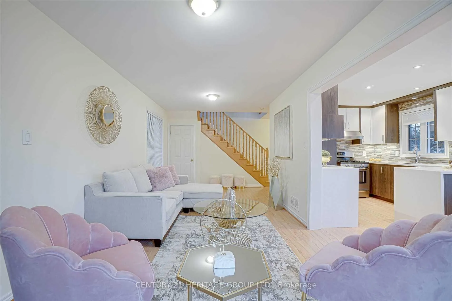 Photo 14 of 150 Ashton Drive, Vaughan, Maple — HOMEH