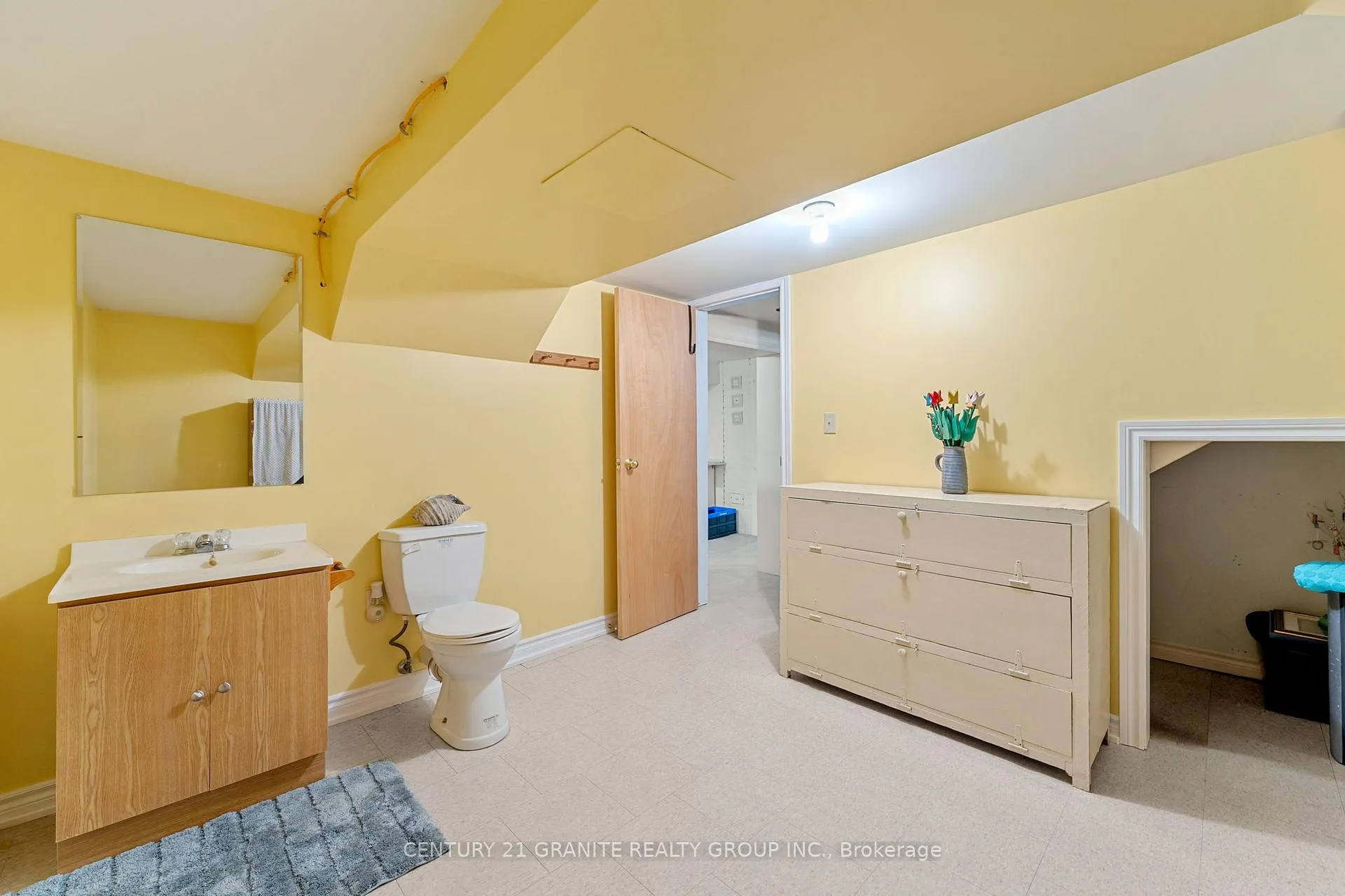 Photo 32 of 64 Johnston Crescent, Bancroft, Bancroft Ward — HOMEH