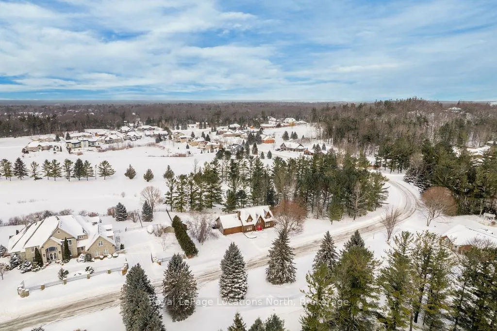 Photo 4 of 59 Wasaga Sands Drive, Wasaga Beach — HOMEH